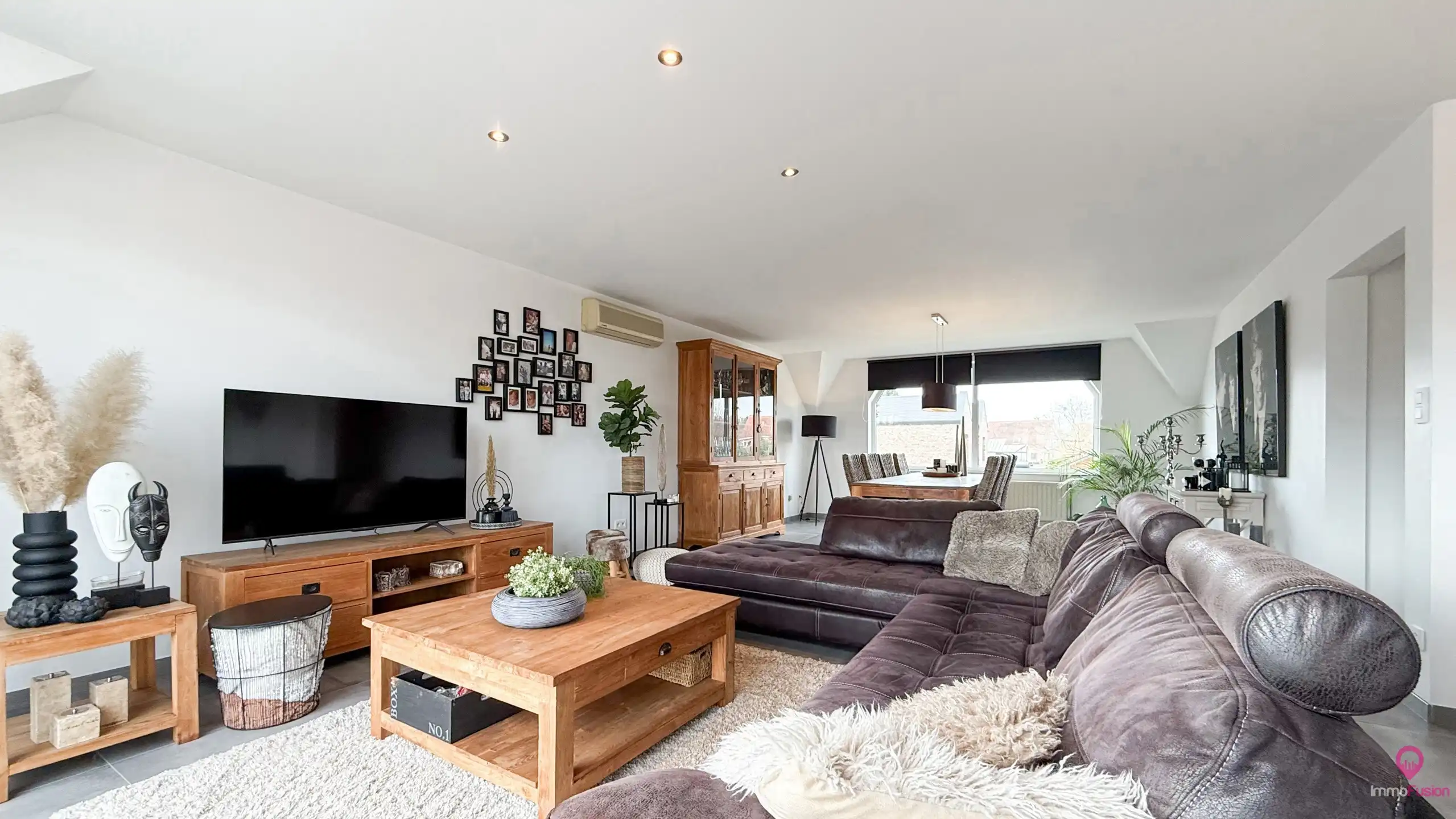 Ruim appartement van 177m² met 105m² terras en 4 slpks! foto 2