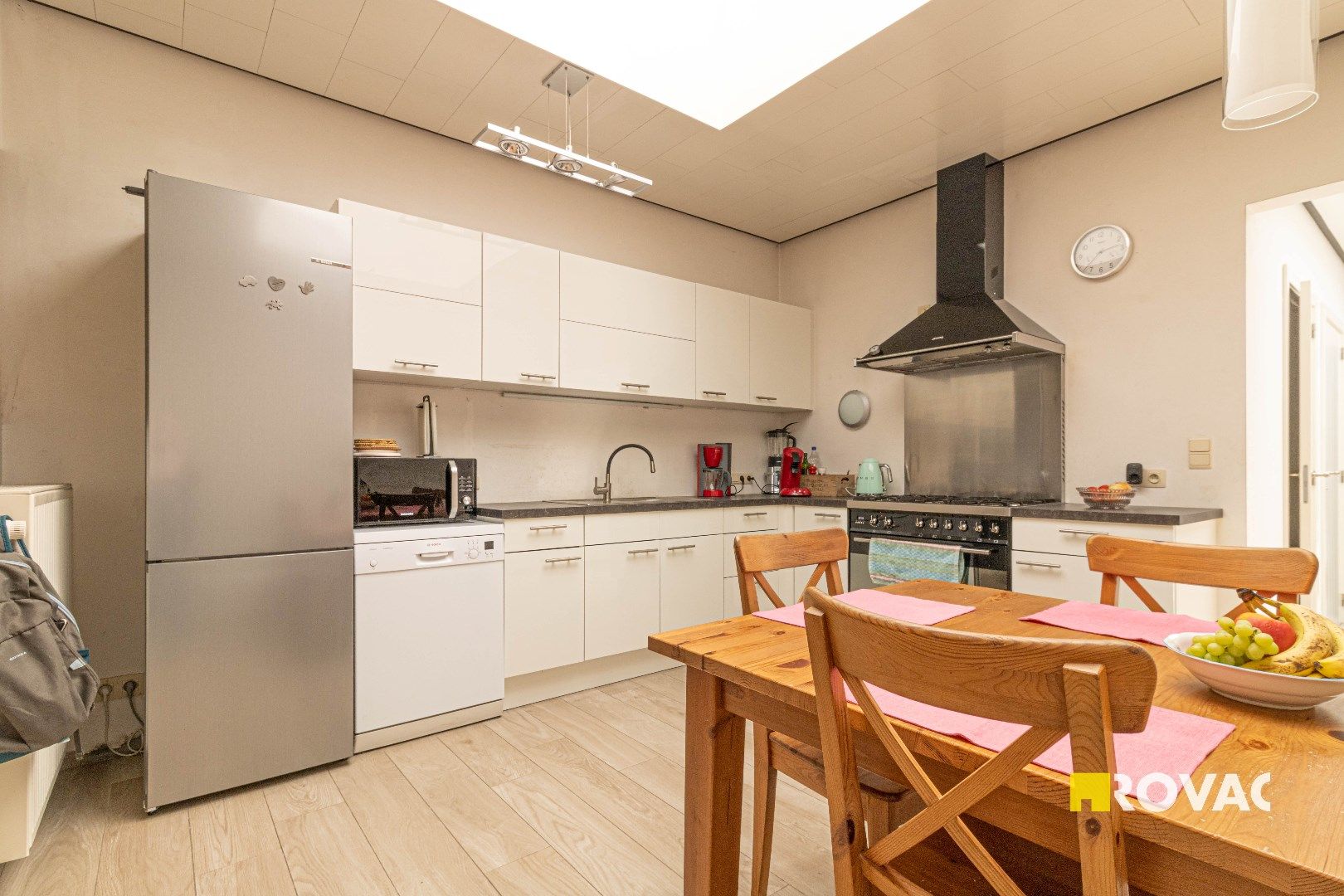 Zeer leuke rijwoning met prachtige stadstuin in centrum Izegem foto 15