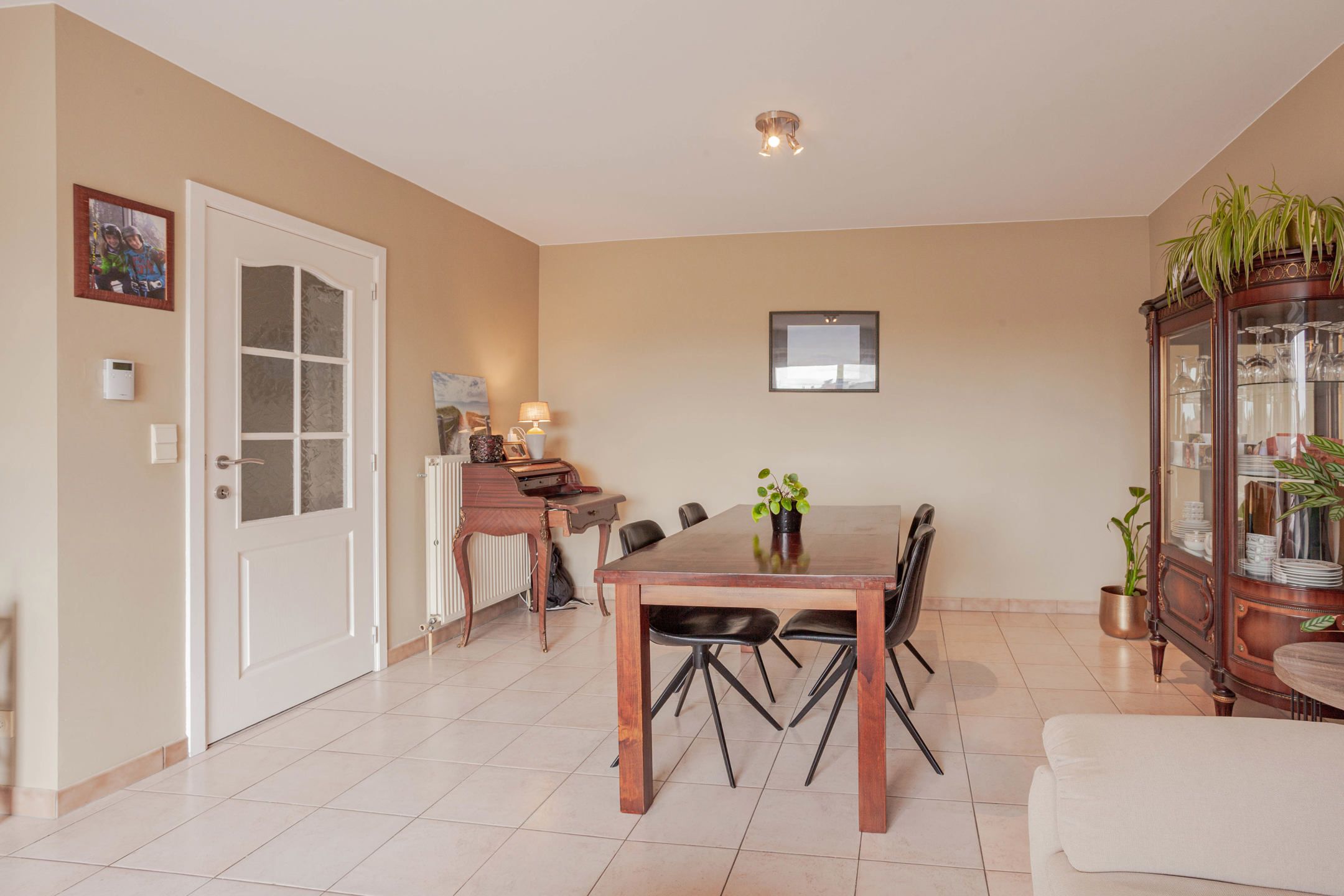 Lichtrijk 2-slaapkamerappartement met zonnig terras foto 9