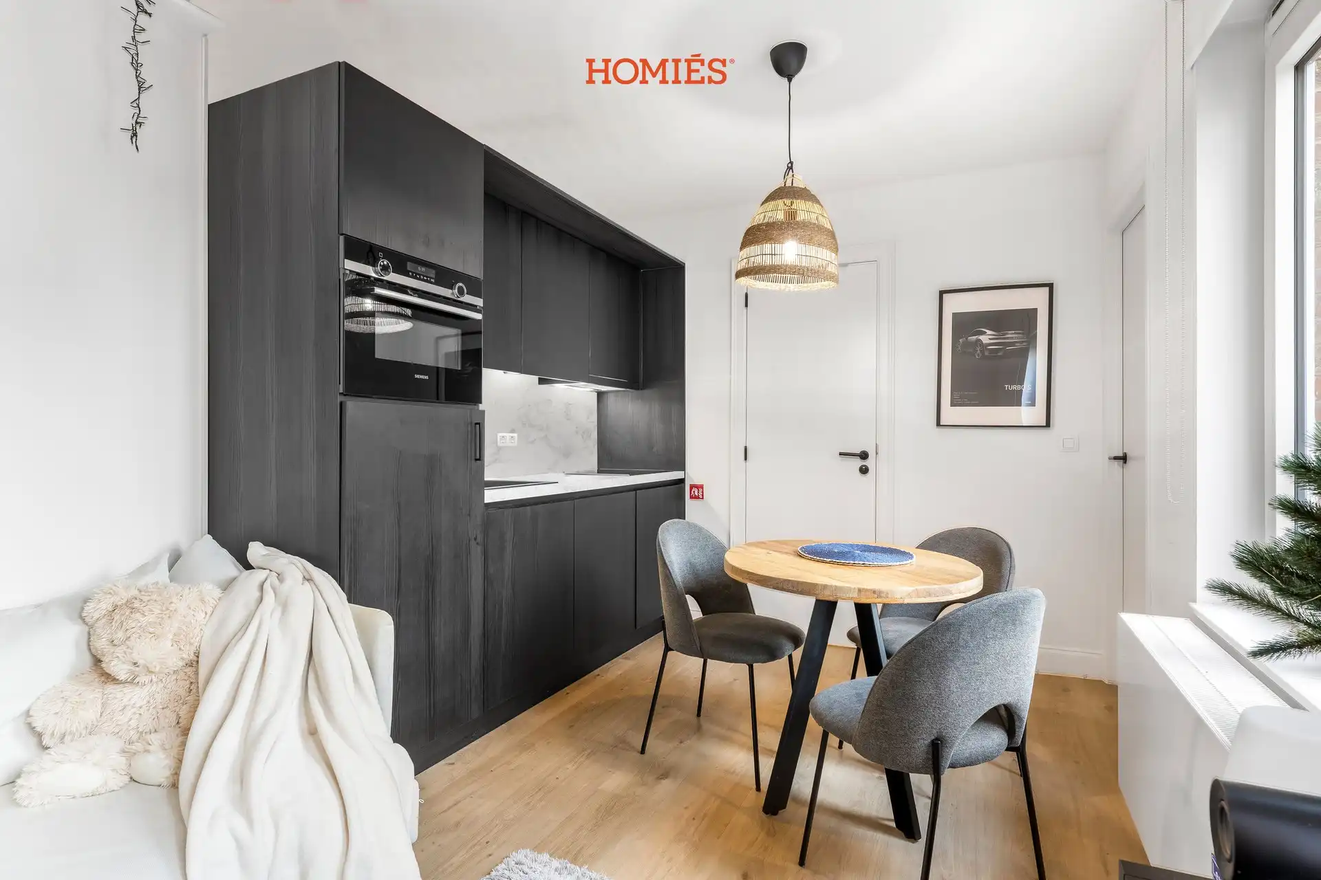 Gerenoveerde, bemeubelde studio met aparte slpk in Leuven foto 2