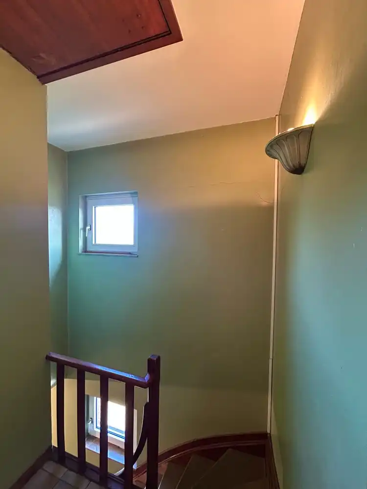 Zeer degelijke woning met groot potentieel op gunstige ligging foto 11