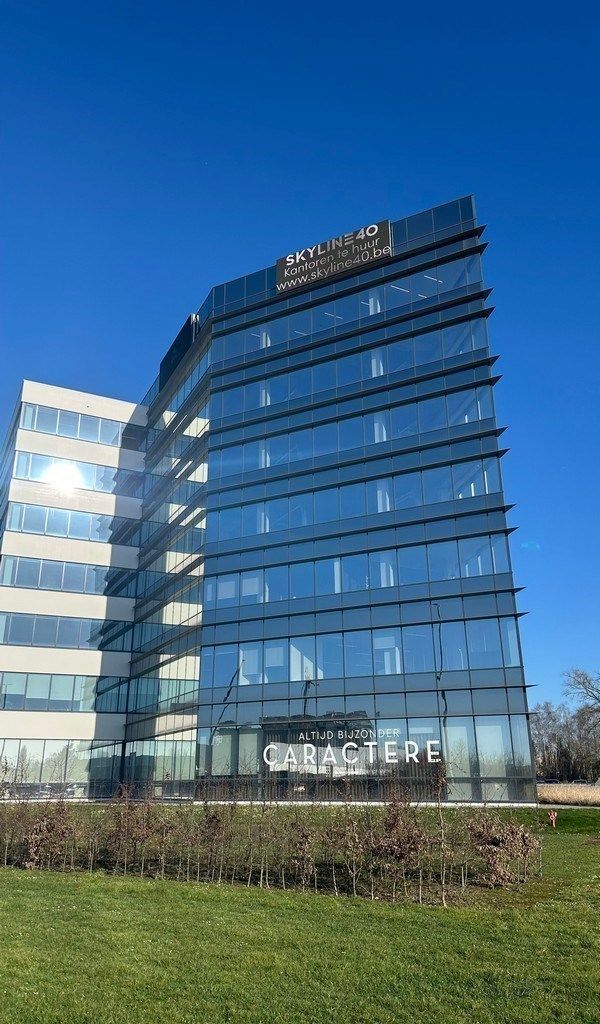 High-end kantoren te huur in nieuwbouwproject SkylinE40 foto 2