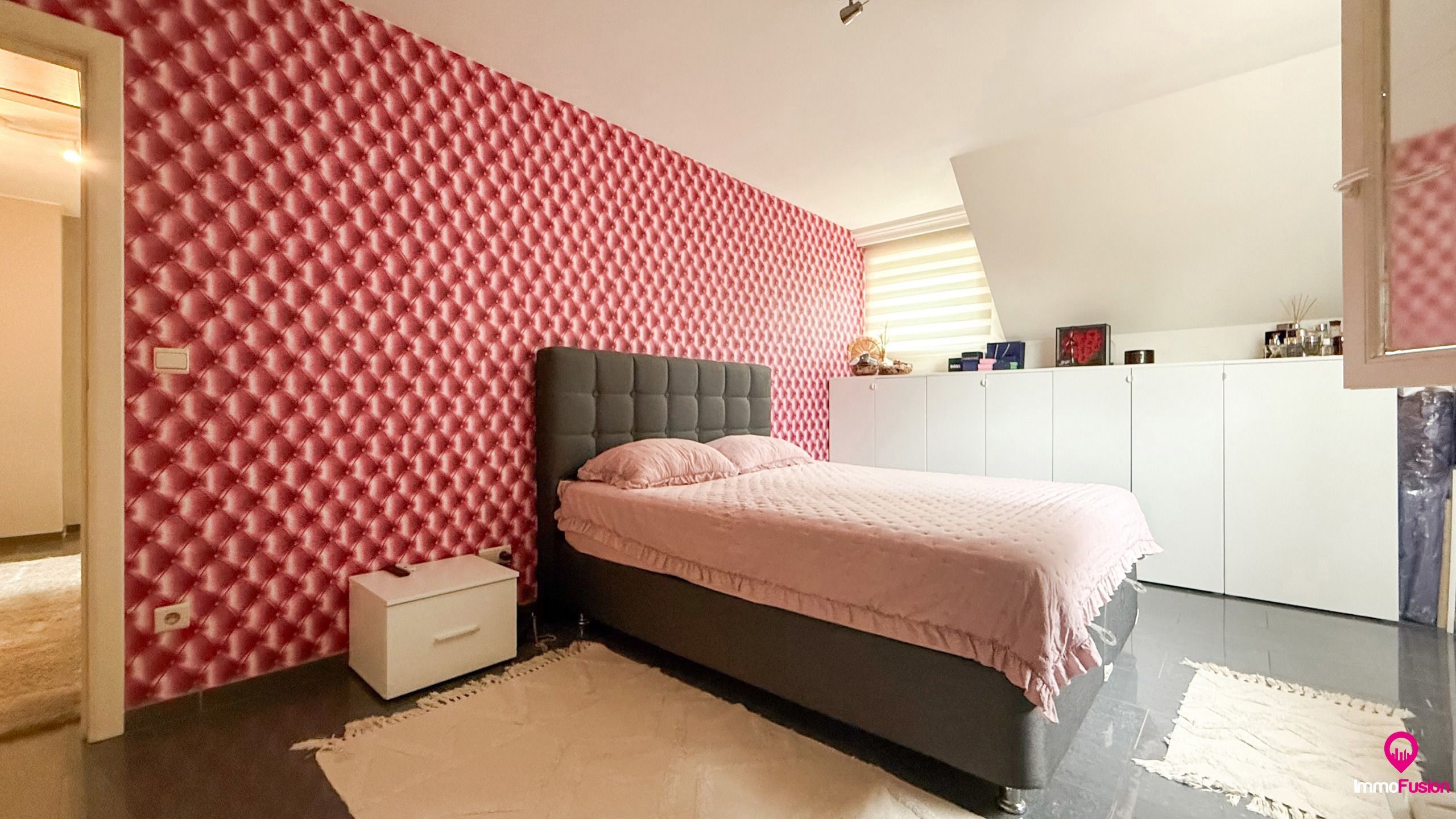 Instapklare woning met 3 slpks, tuin en garage in Lillo! foto 26