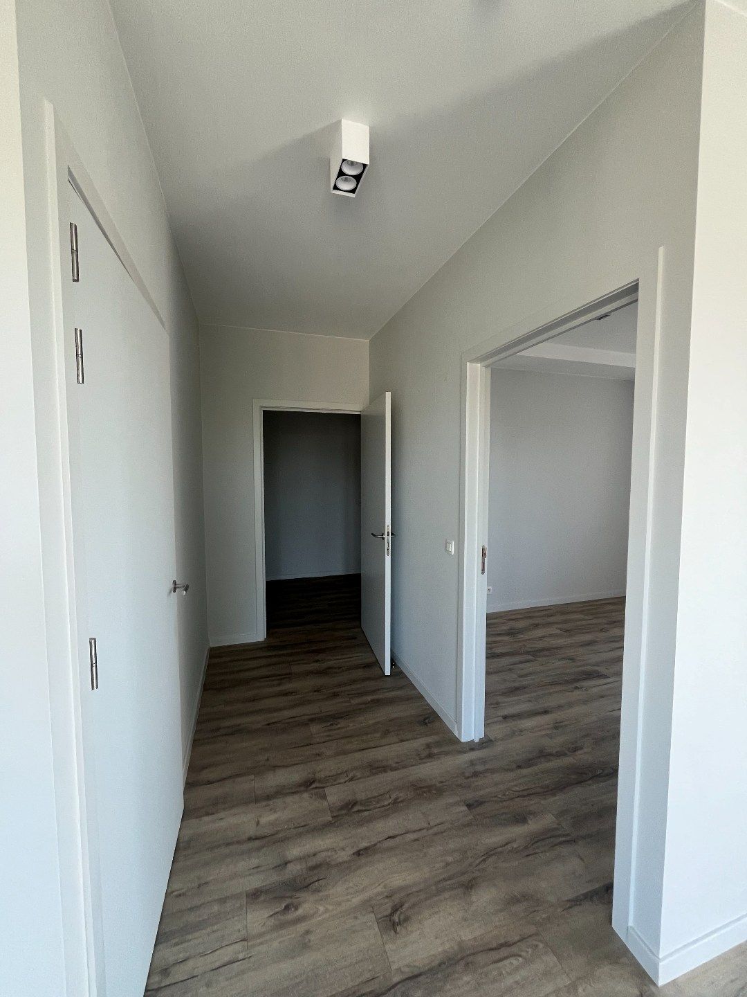 Ruime serviceflat in standingvol gebouw foto 6