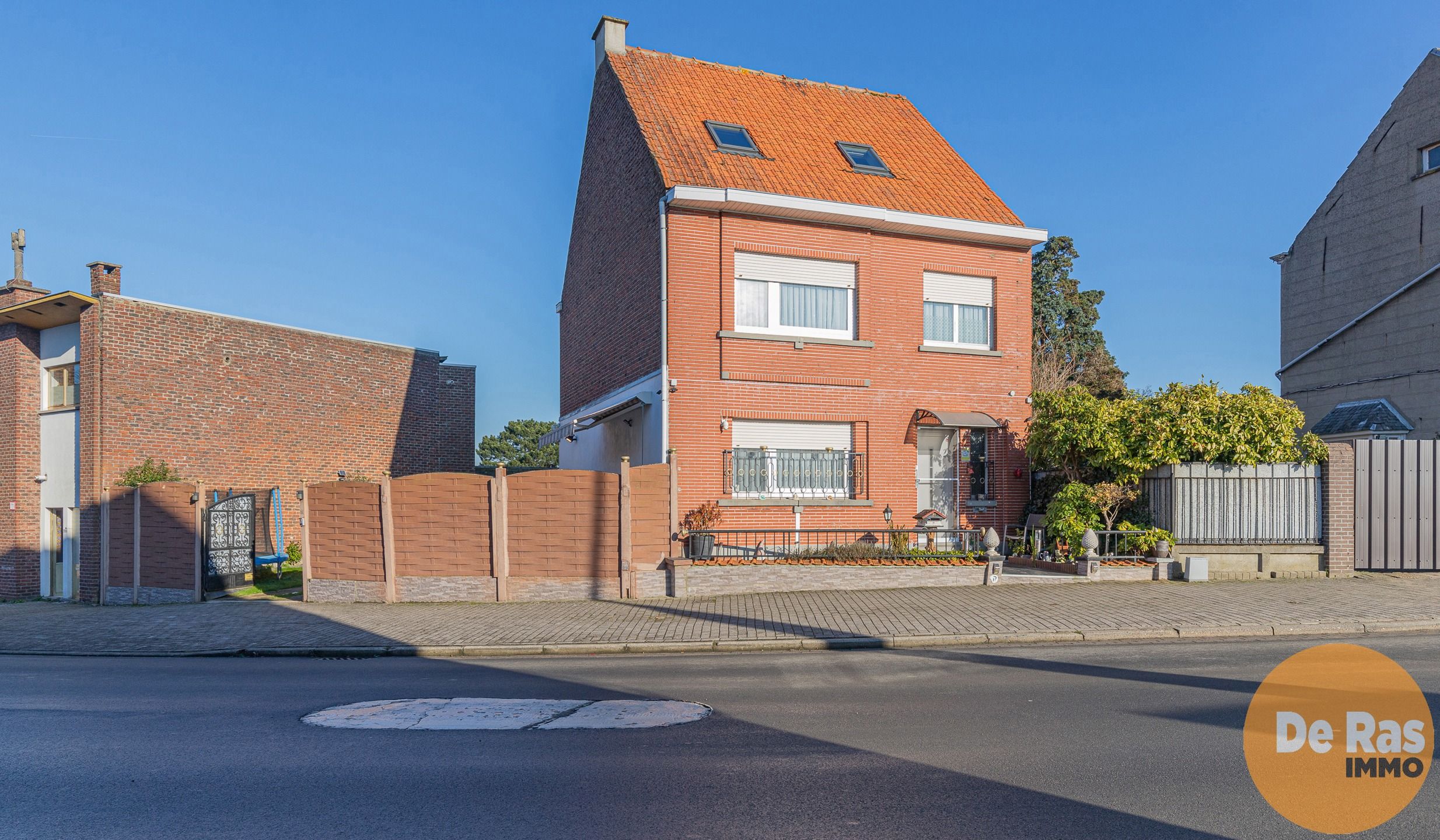 Hoofdfoto van de publicatie: ERPE-MERE - Instapklare woning in het centrum van Mere