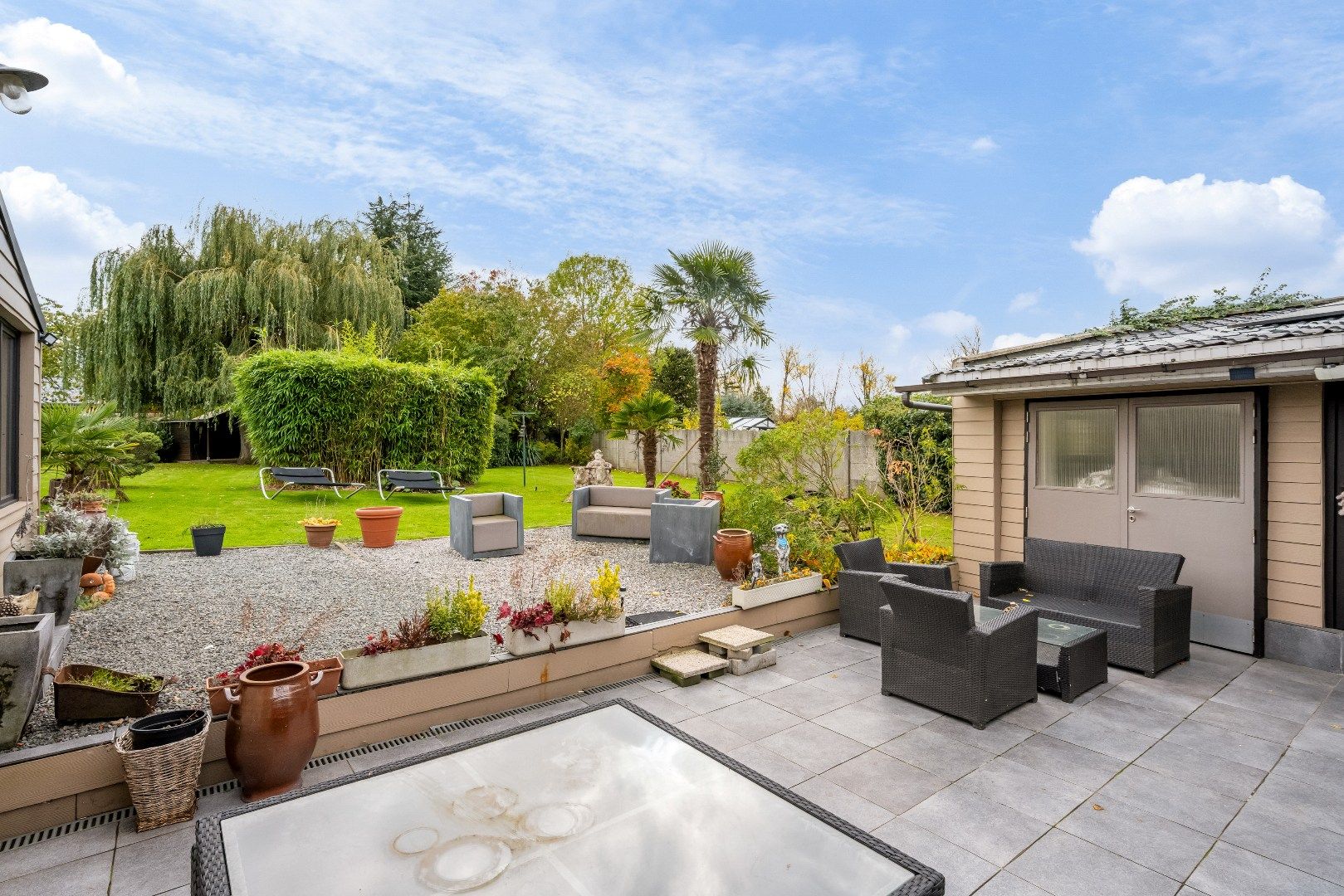 Hoofdfoto van de publicatie: Centrumligging met prachtige tuin !