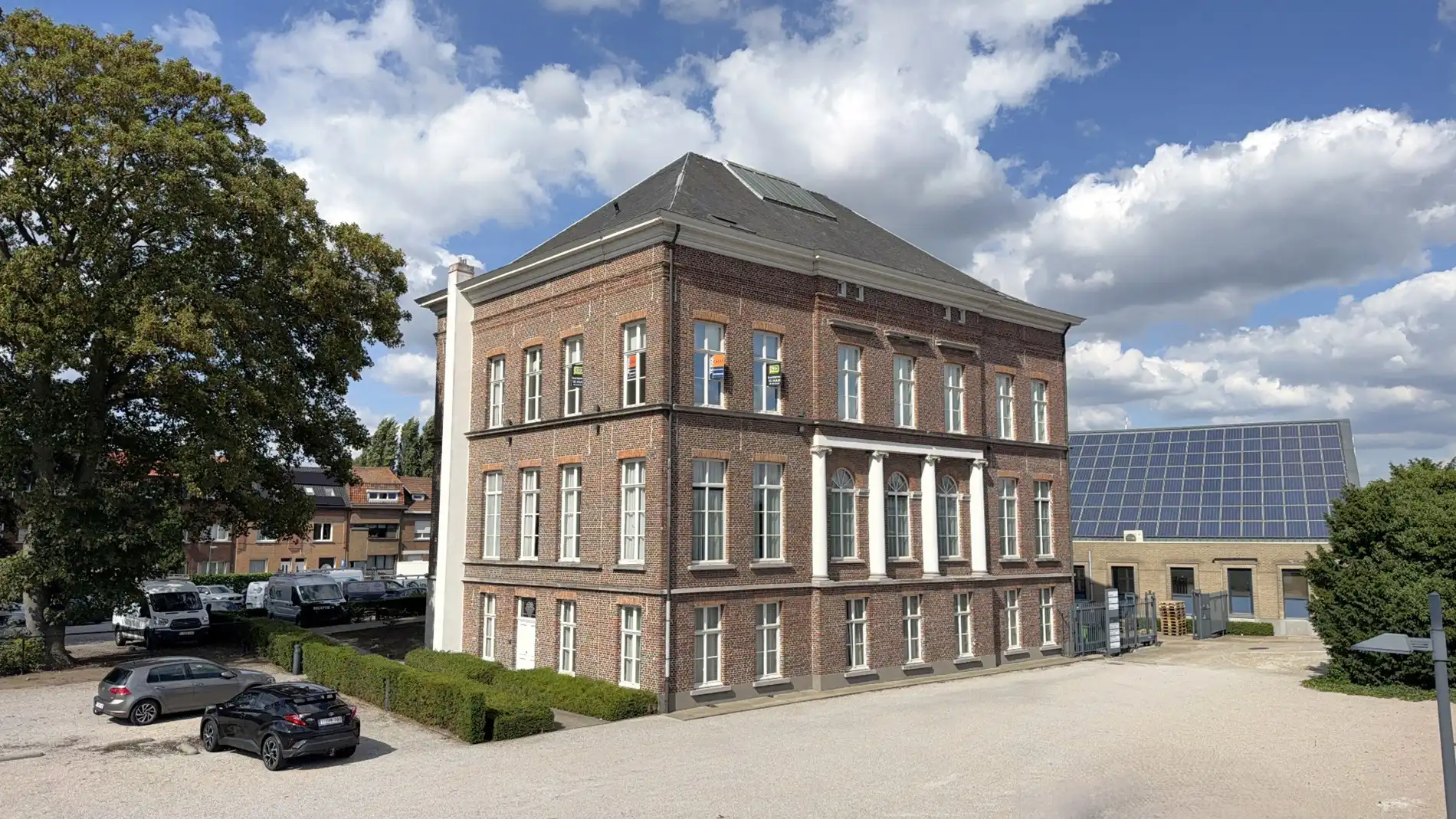 Kantoren te huur aan de Wondelgemkaai in Gent foto {{pictureIndex}}