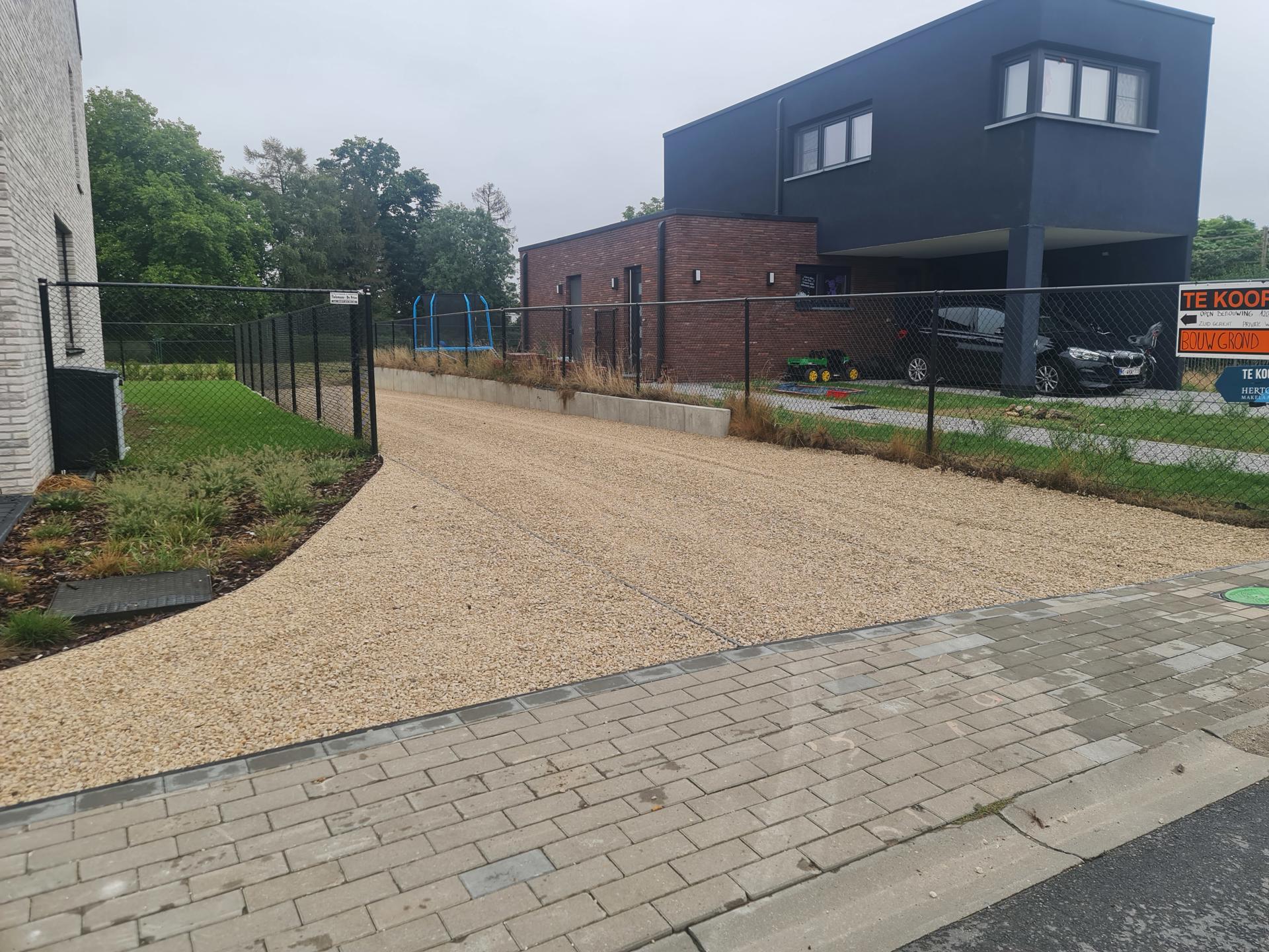 Zuidgerichte open bouwgrond van 12,09 are in Humbeek!  foto 4