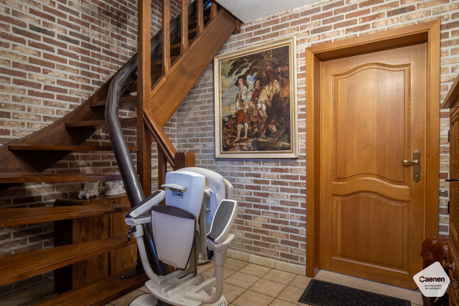 Charmante villa met tal van mogelijkheden en prachtige zongerichte tuin foto 7