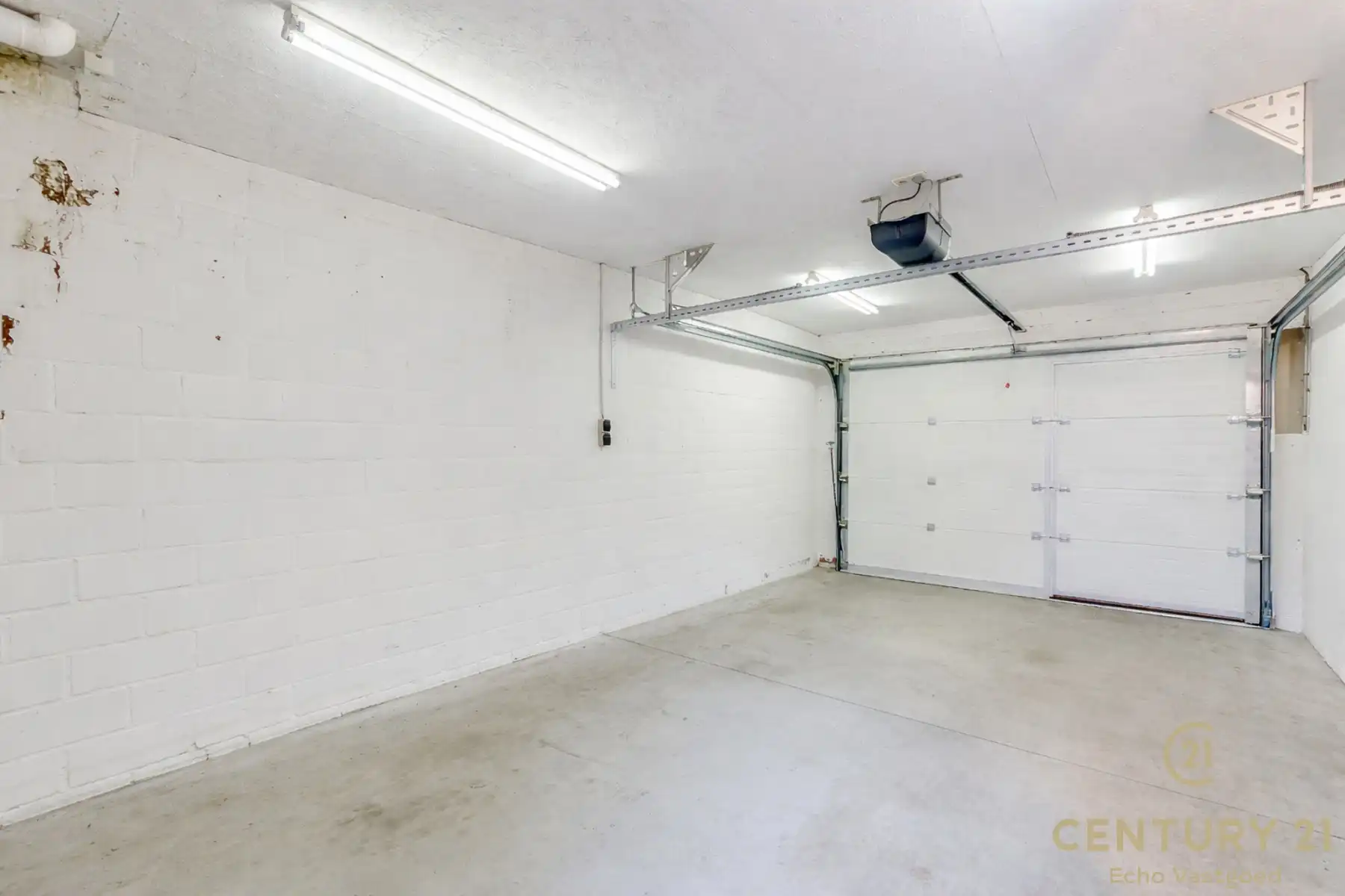 Charmante woonst met 5 slpk, tuintje, bijhuis en zwemvijver  foto 20