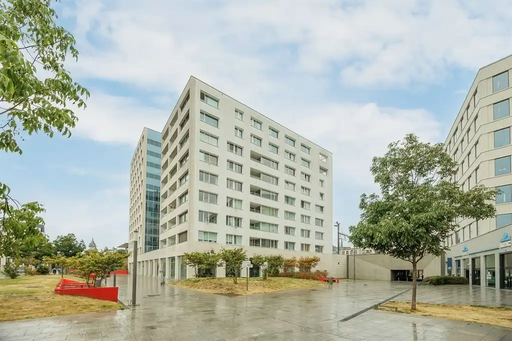 Recent appartement met panormaisch zicht en parkeerplaats foto 16