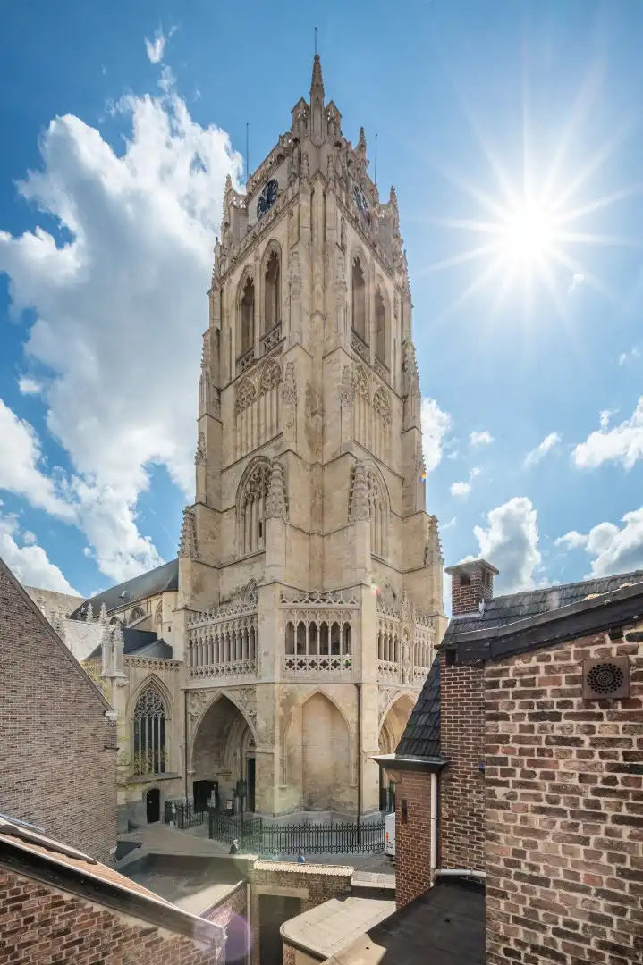 Handelshuis op commerciële topligging aan de Grote Markt  foto 21