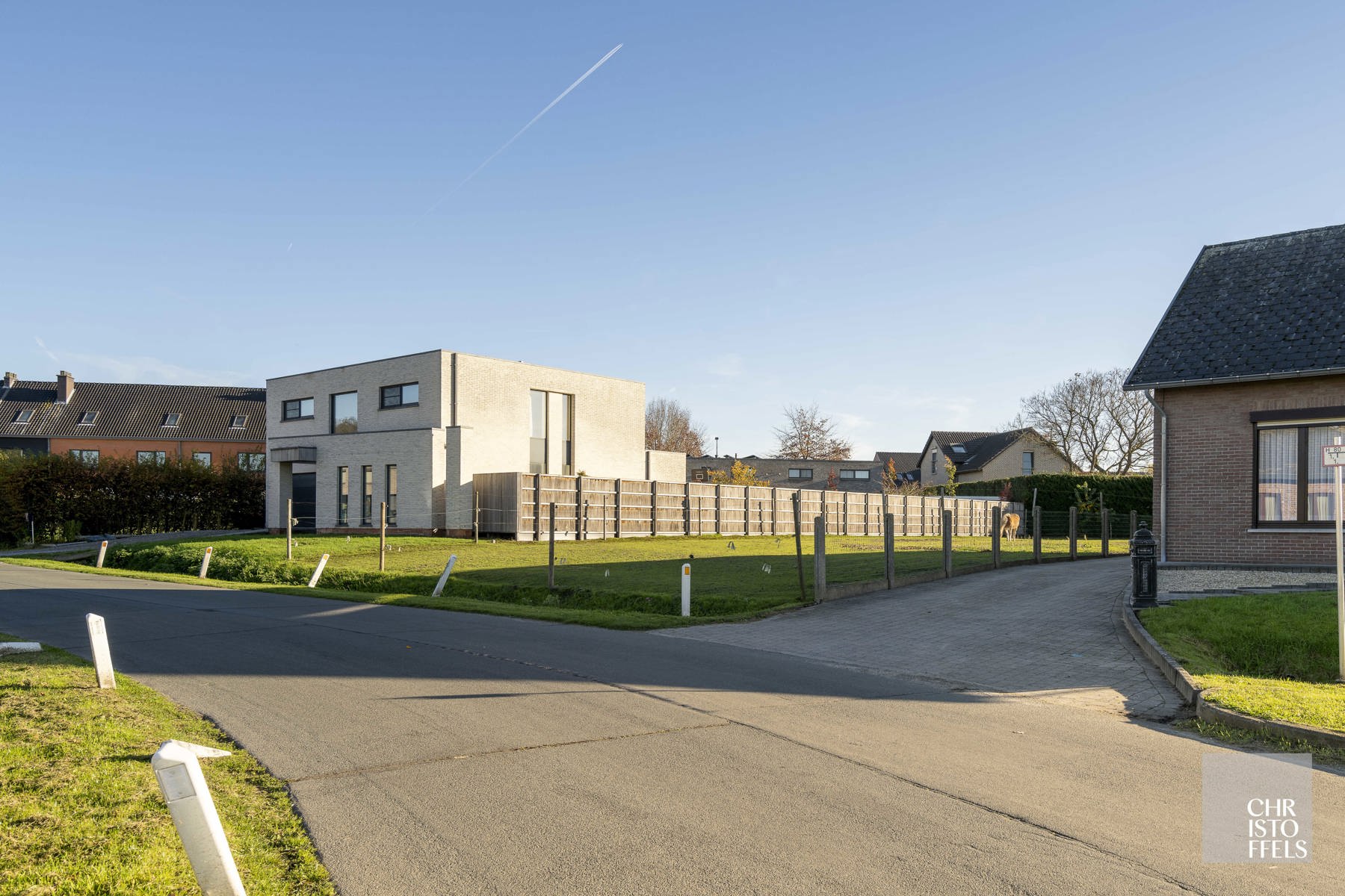 Bouwperceel van 10a 03ca voor open bebouwing op een gunstige locatie!  foto 2