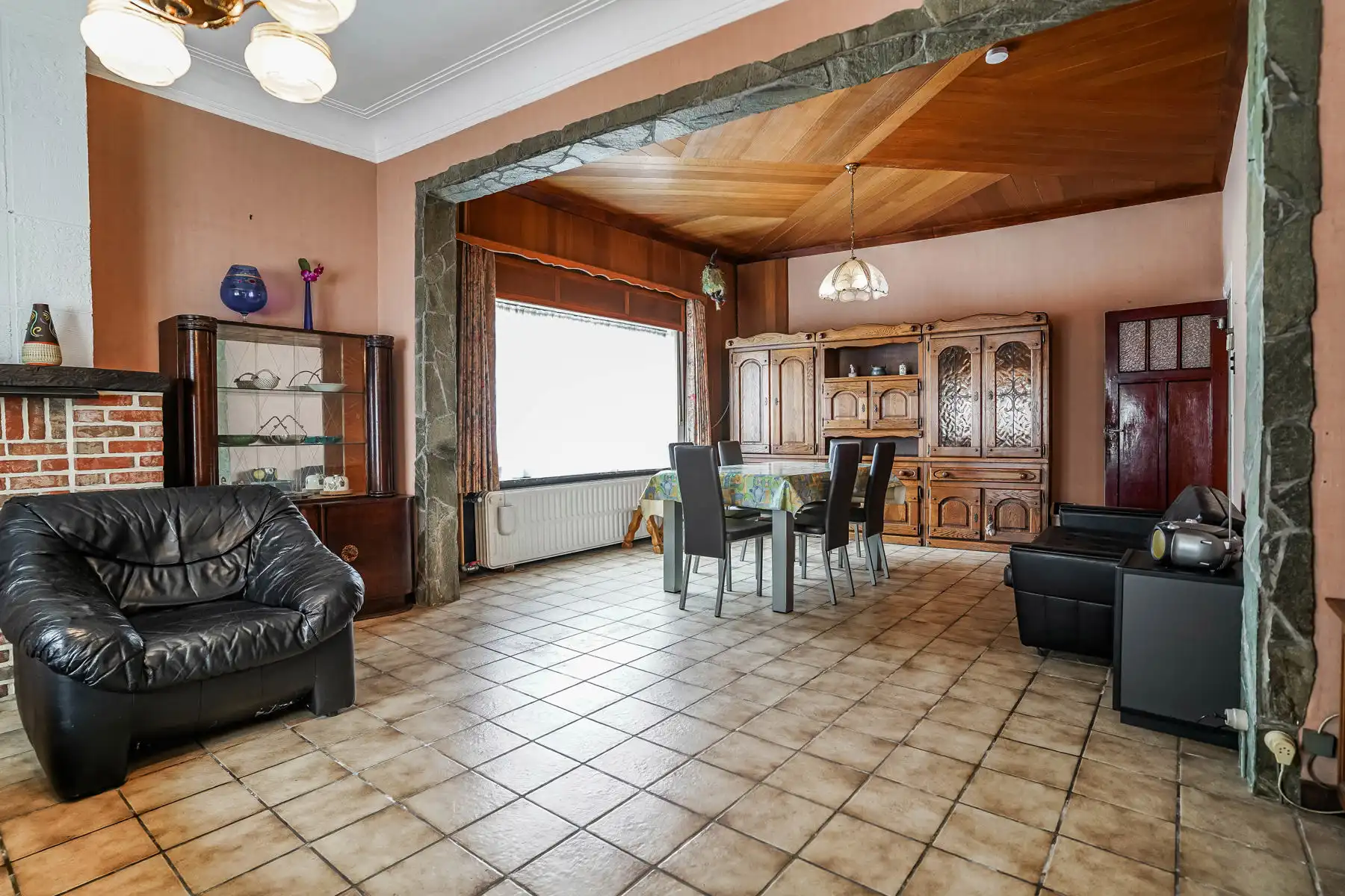 Te renoveren woning met werkplaats en ruim perceel in landelijke omgeving te Londerzeel. foto 5