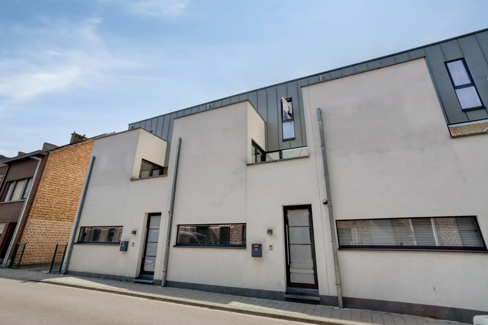 Instapklare woning met 4 slaapkamers, aangename leefruimte met staanplaats - EPC 89Kw/m² foto 2