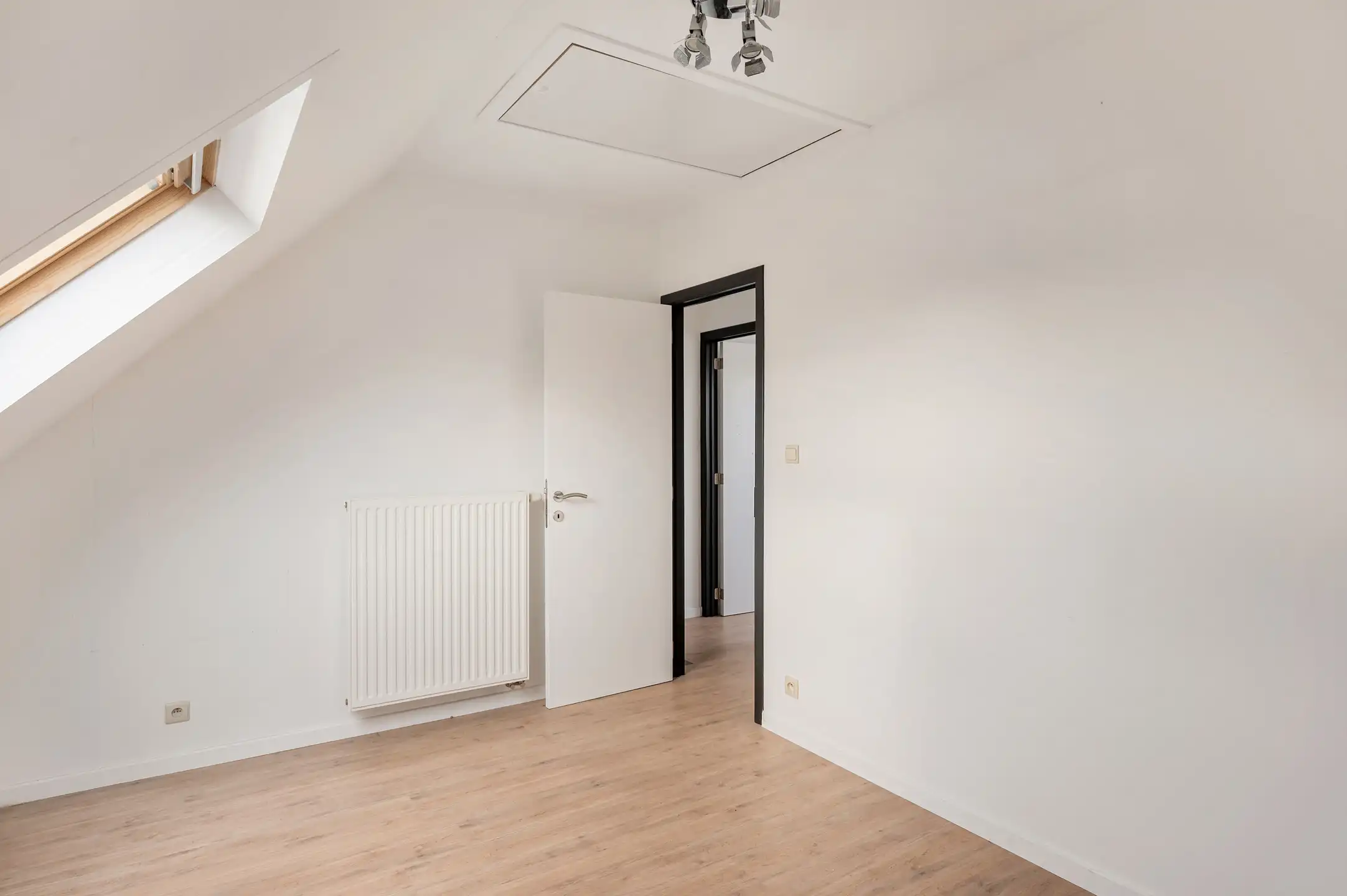 Instapklare gezinswoning te Achterbroek foto 28