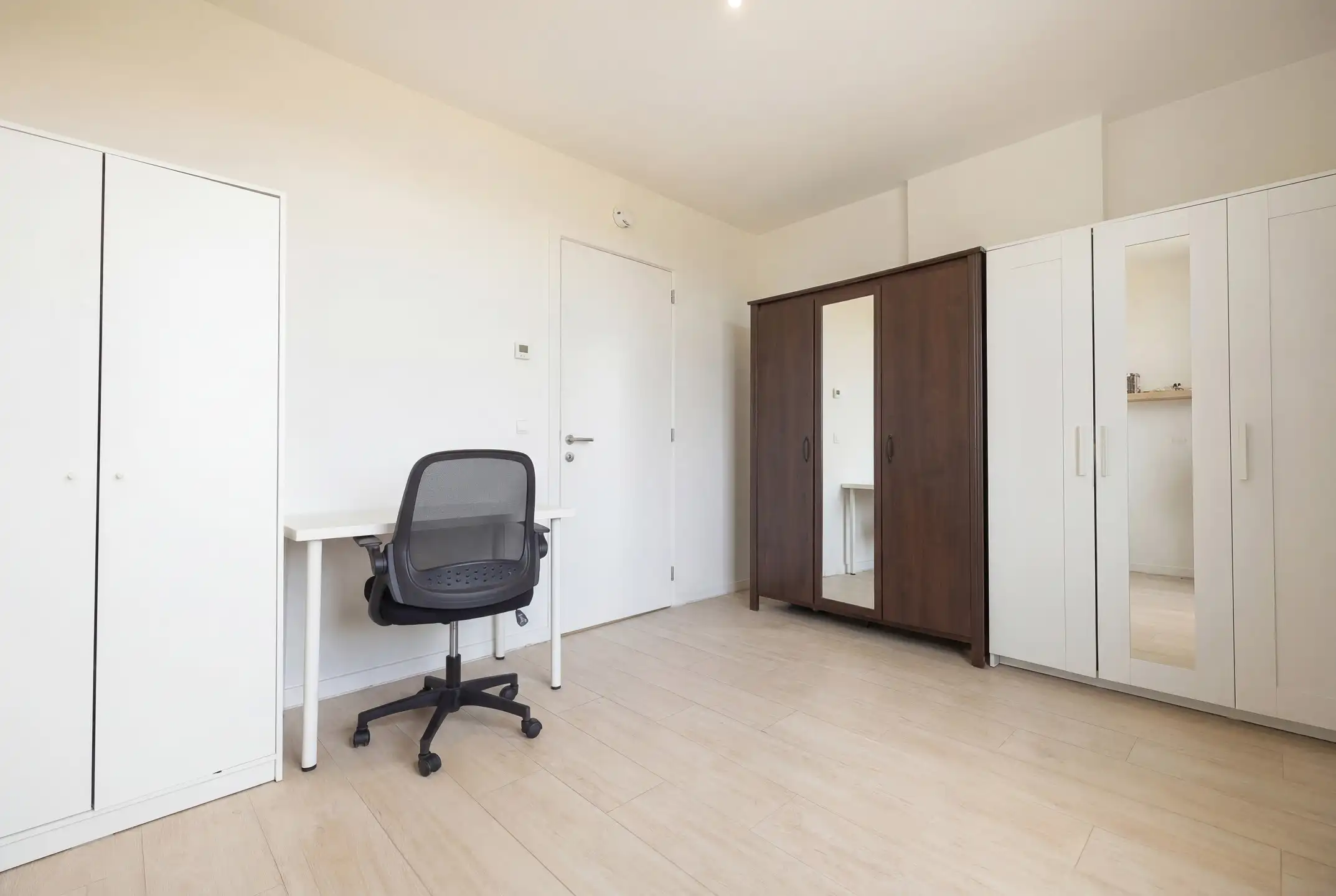 Genèvestraat: een instapklaar appartement met 3 slaapkamers foto 14