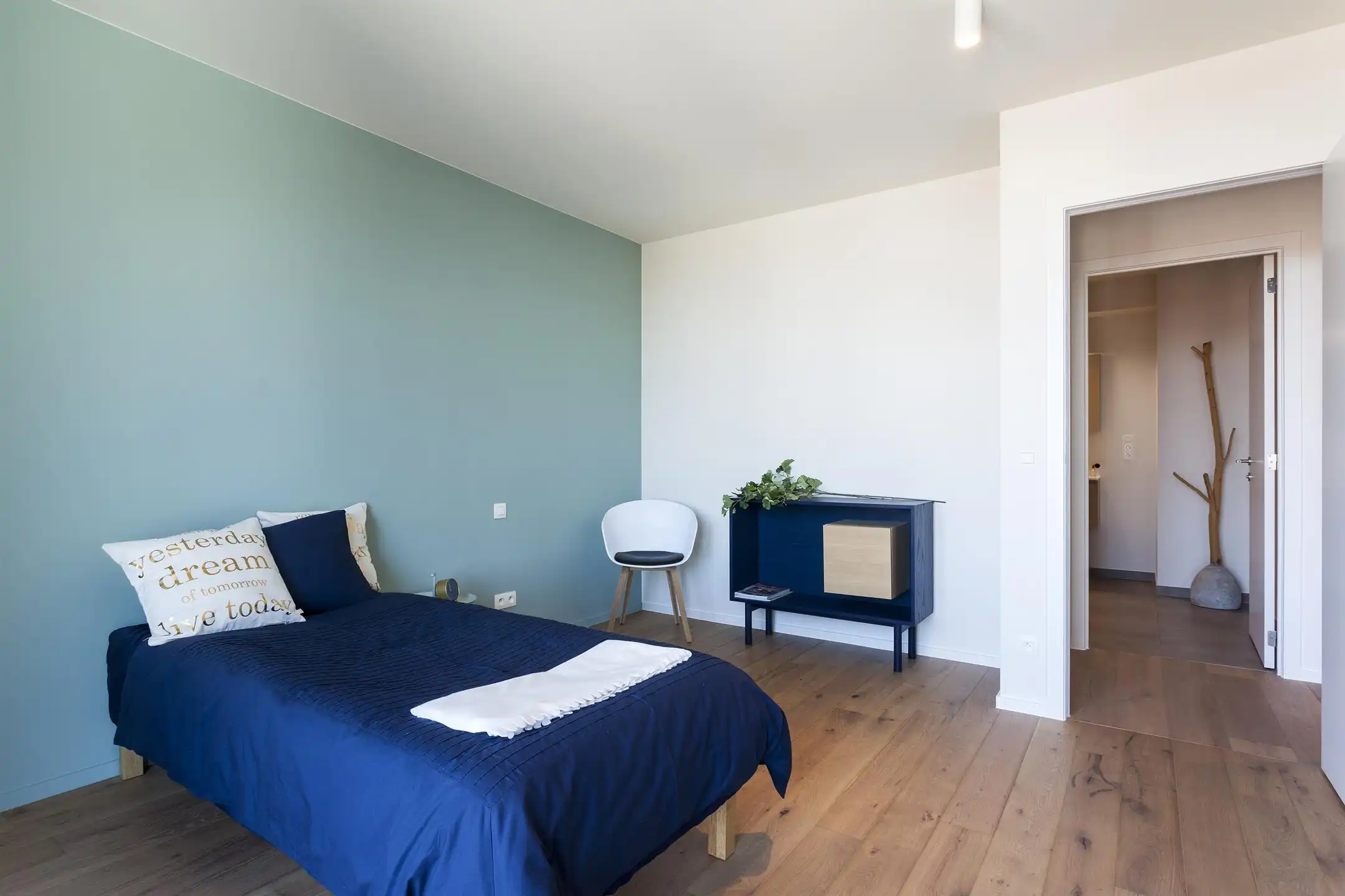 RIANT APPARTEMENT MET OVERDEKT TERRAS IN DE STAD foto 10