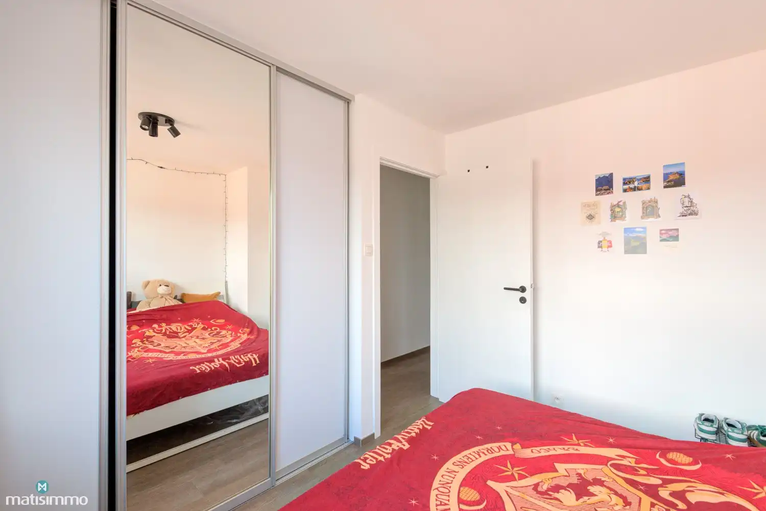 GERENOVEERD APPARTEMENT MET TWEE SLAAPKAMERS, TWEE BALKONS EN ONDERGRONDSE AUTOSTAANPLAATS NABIJ HET CENTRUM VAN HASSELT foto 13