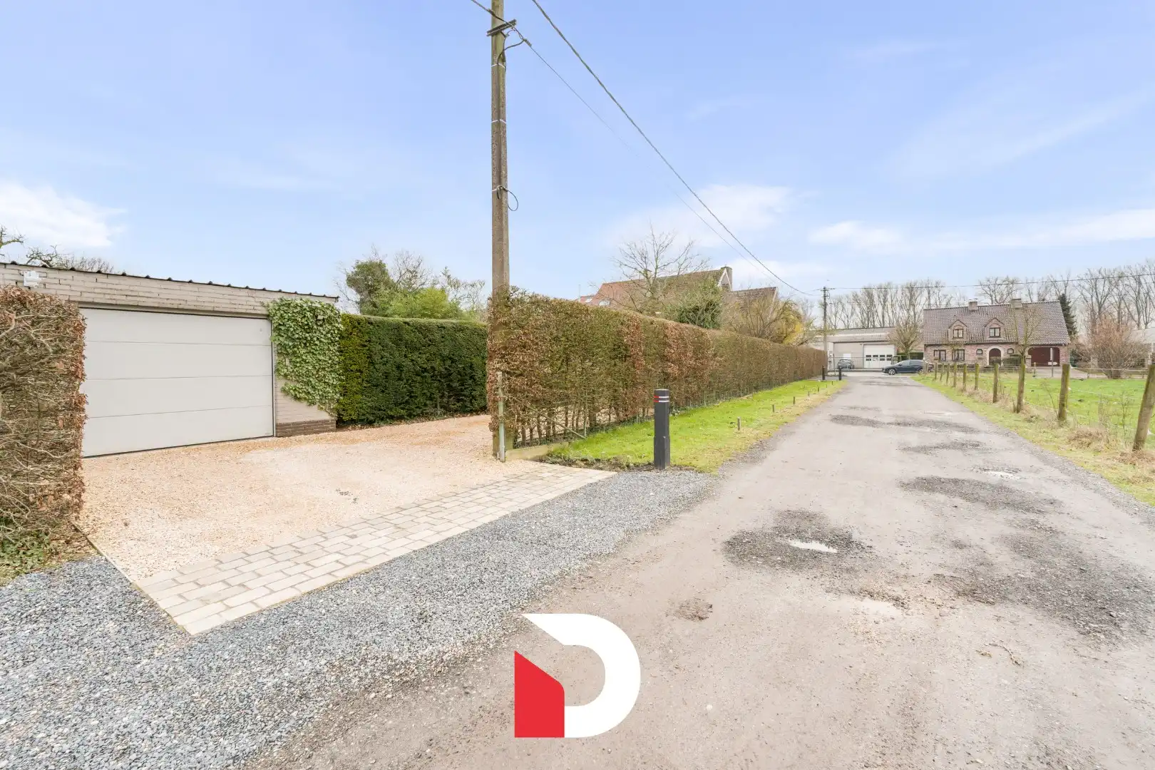 Ruime en volledig instapklare halfopen woning met praktijk op 960 m² grond foto 31