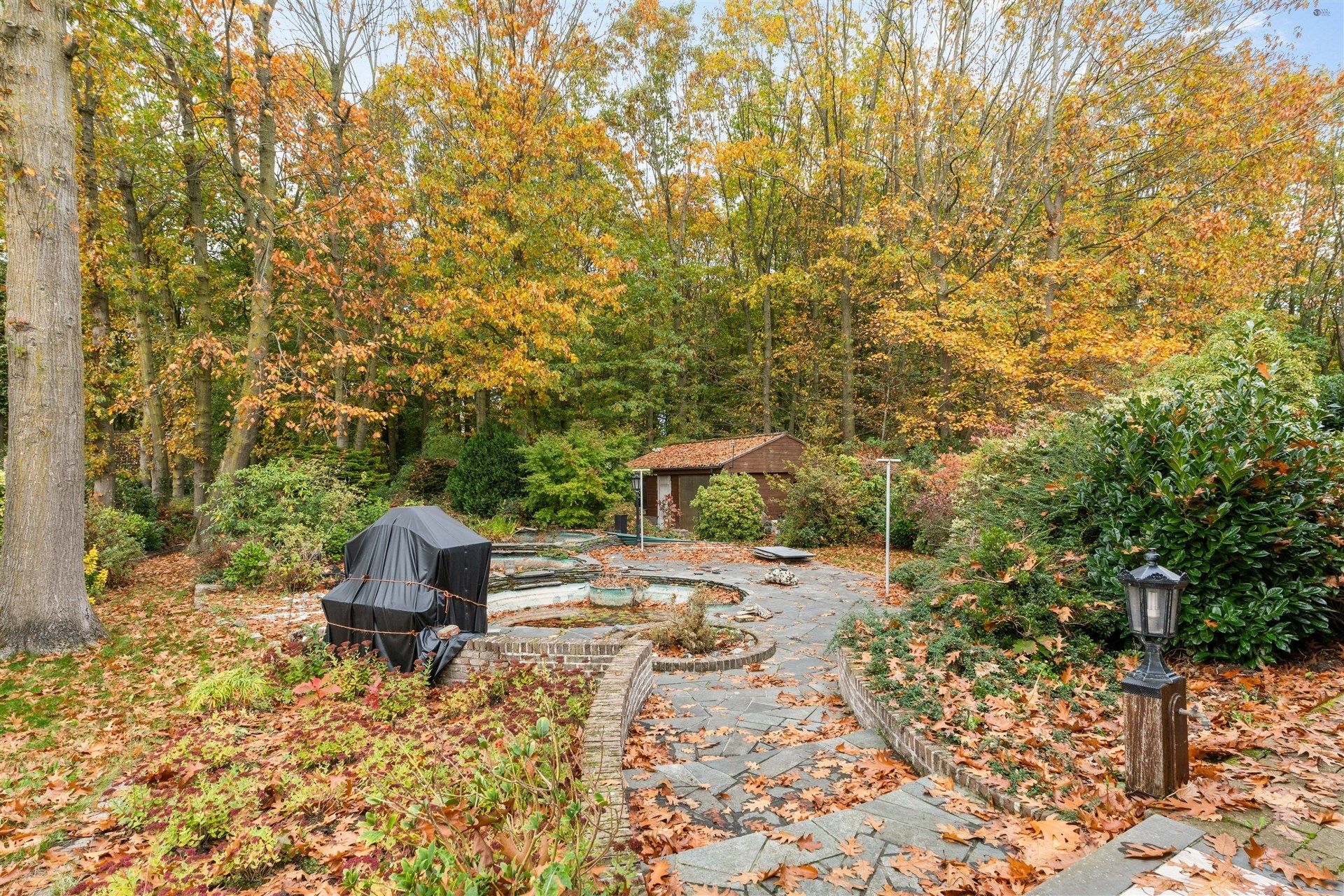 Gunstig gelegen open bebouwing met mooie tuin op een perceel van 2.212 m² foto 21