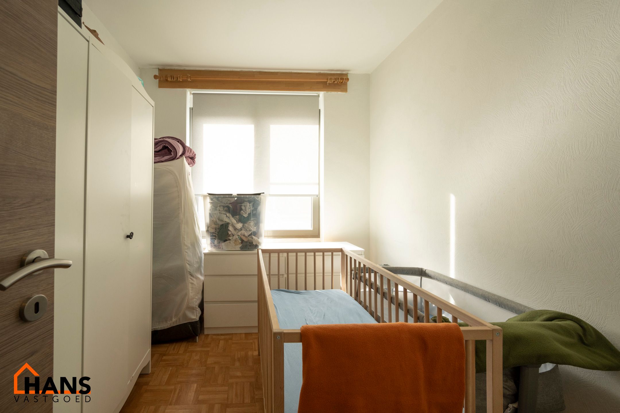 Recent gerenoveerd 2-slaapkamerappartement; garage optioneel. foto 10
