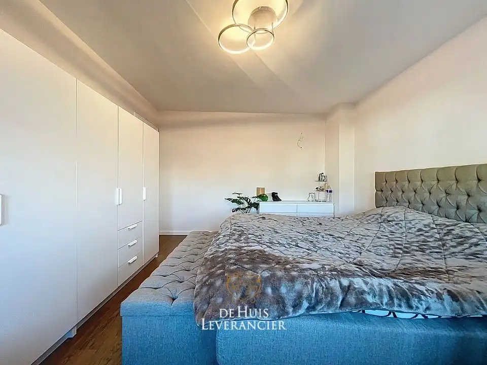 Lichtrijk wonen in de gegeerde Altena-wijk: Een instapklare thuis waar comfort en locatie elkaar ontmoeten foto 26