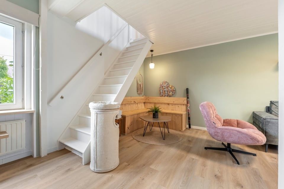 INSTAPKLARE WONING MET 4 SLAAPKAMERS EN 2 BADKAMERS OP EEN GOEDE LOCATIE foto 8