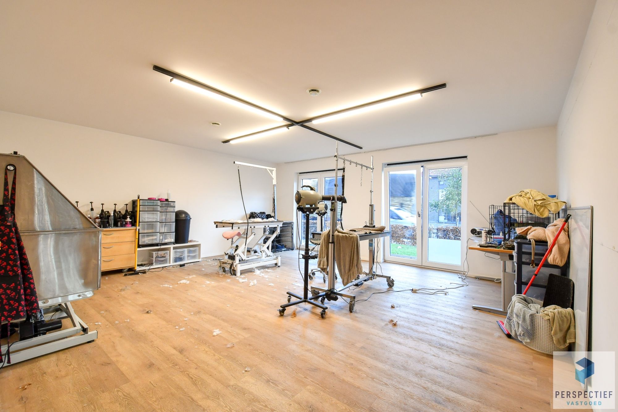 Strategisch gelegen handelsgelijkvloers op een zichtlocatie foto 8