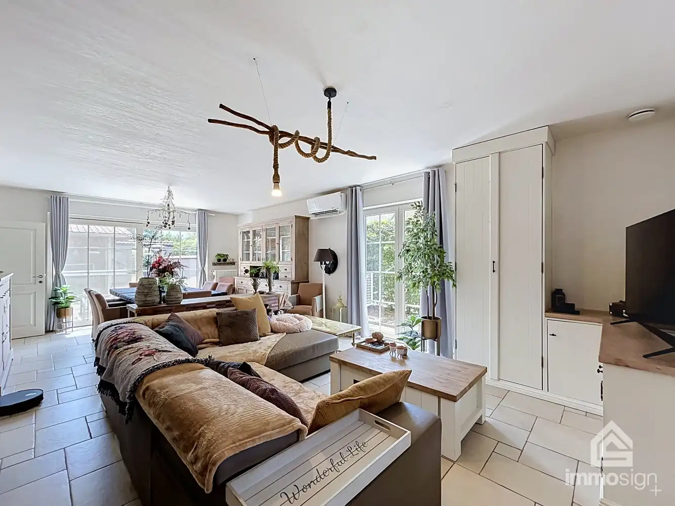 Stijlvolle villa met 5 volwaardige slaapkamers te Herk-de-stad! foto 8