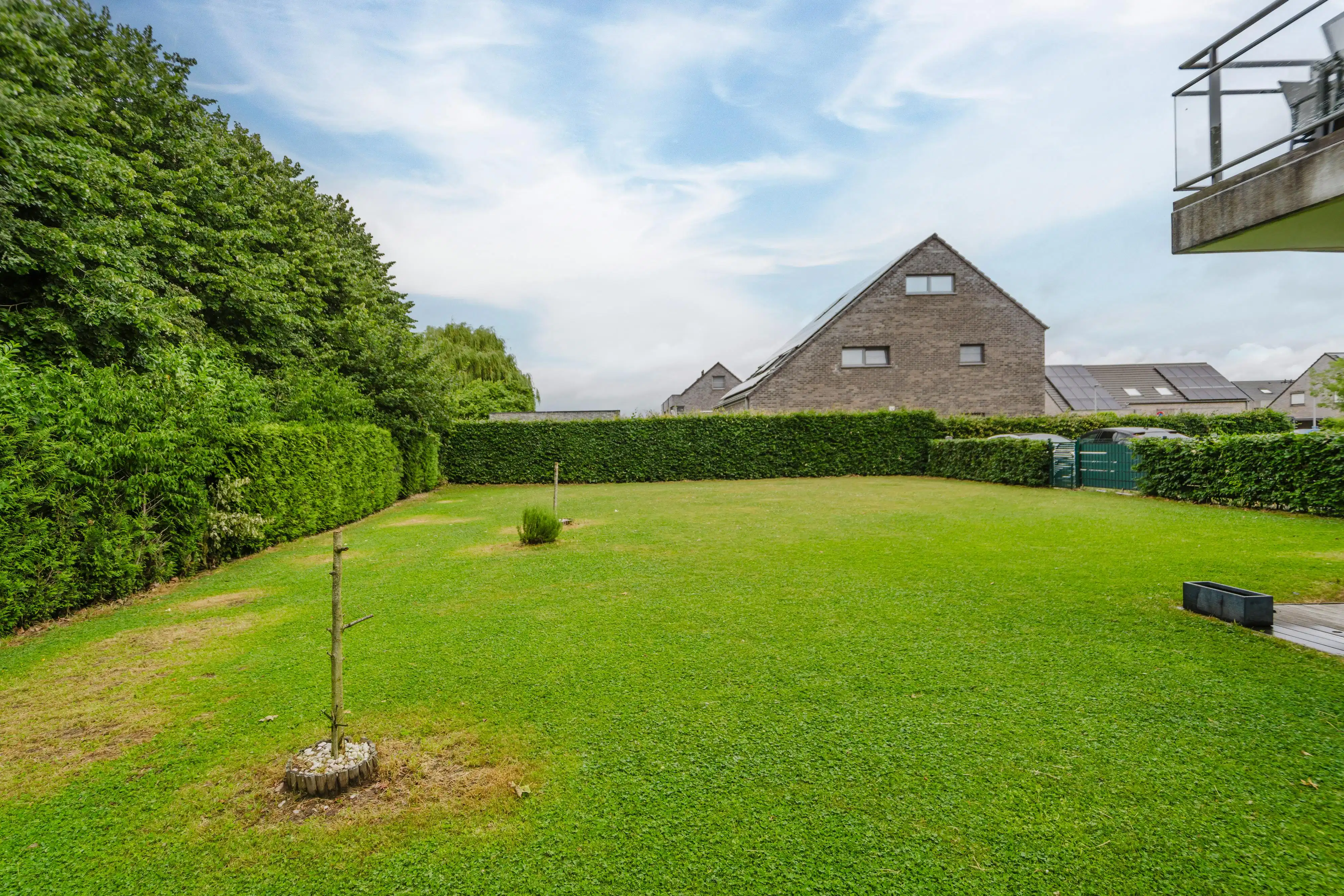 Instapklaar appartement met tuin en staanplaatsen in Heule! foto 16