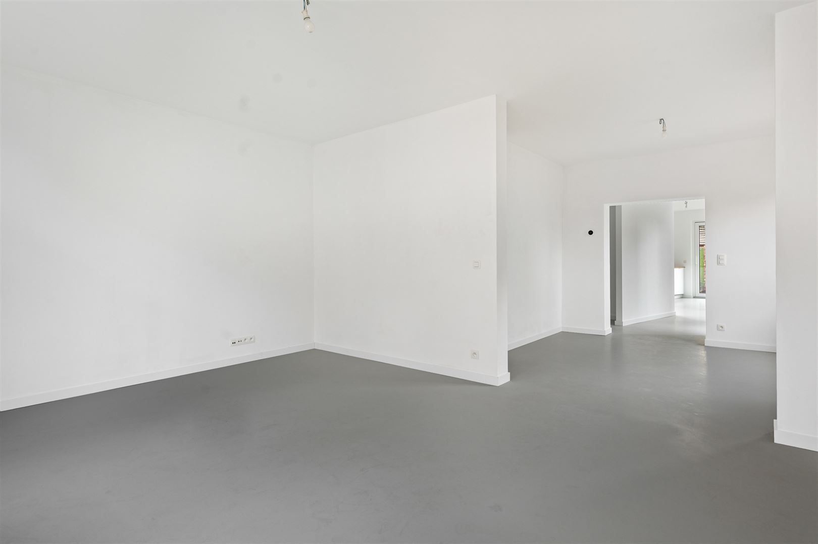 Energiezuinig gerenoveerde halfopen woning aan dorpsrand Kapellen. foto 7