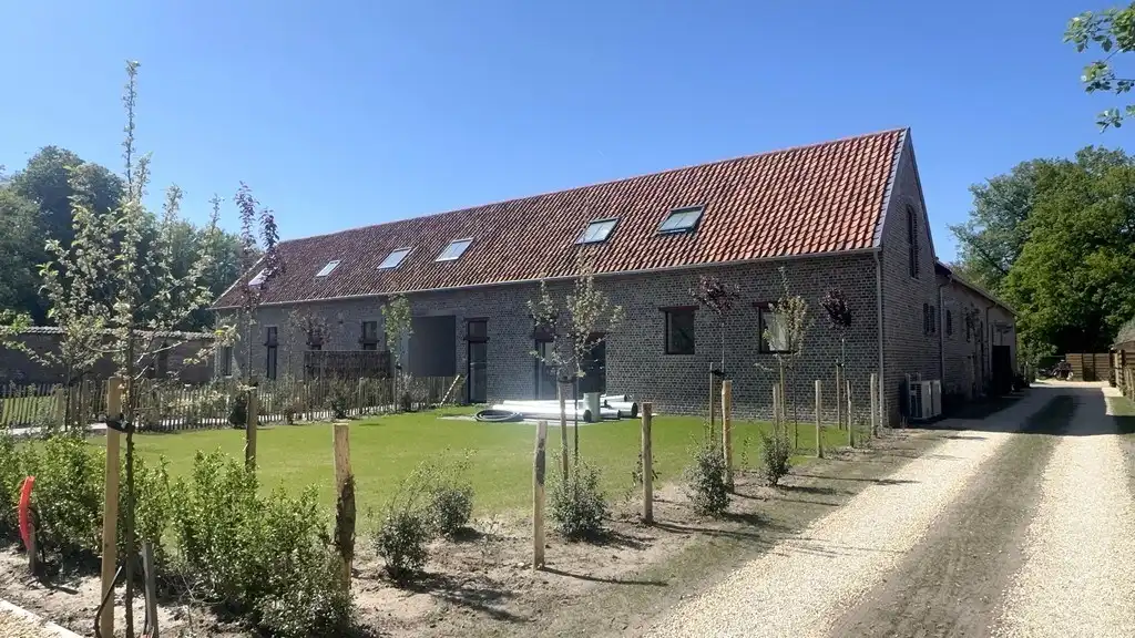 Kantoor te huur in prachtig gerenoveerde vierkantshoeve te Zwijnaarde foto 12