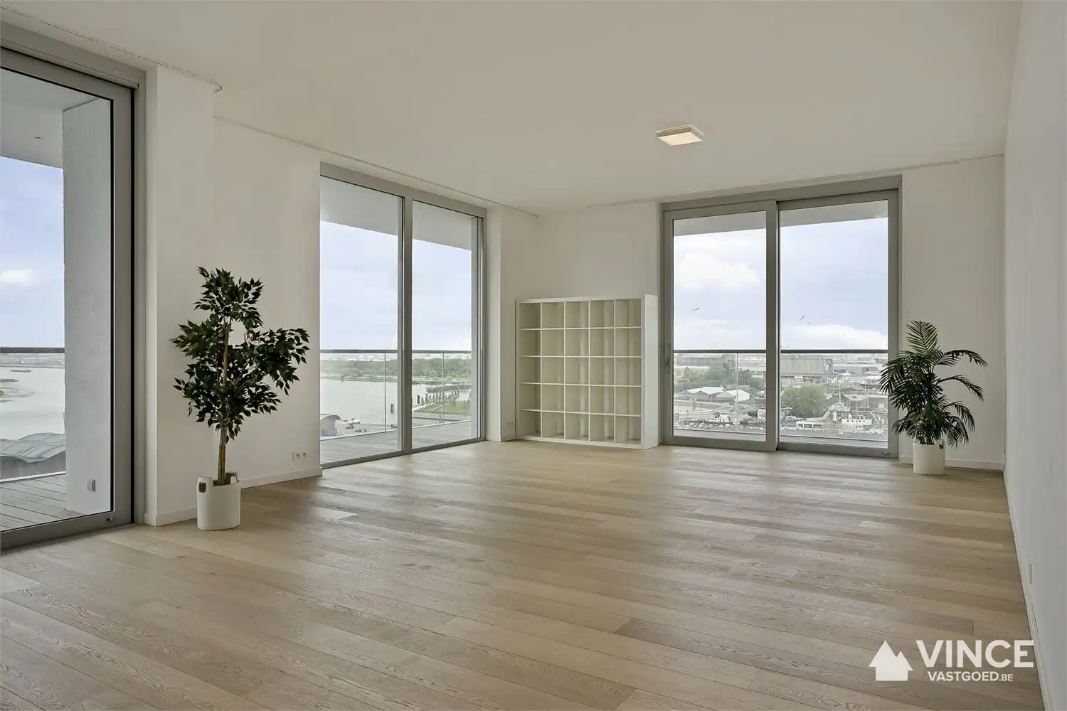 Modern appartement met twee slaapkamers en garage te huur aan het Kattendijkdok in Antwerpen foto 3