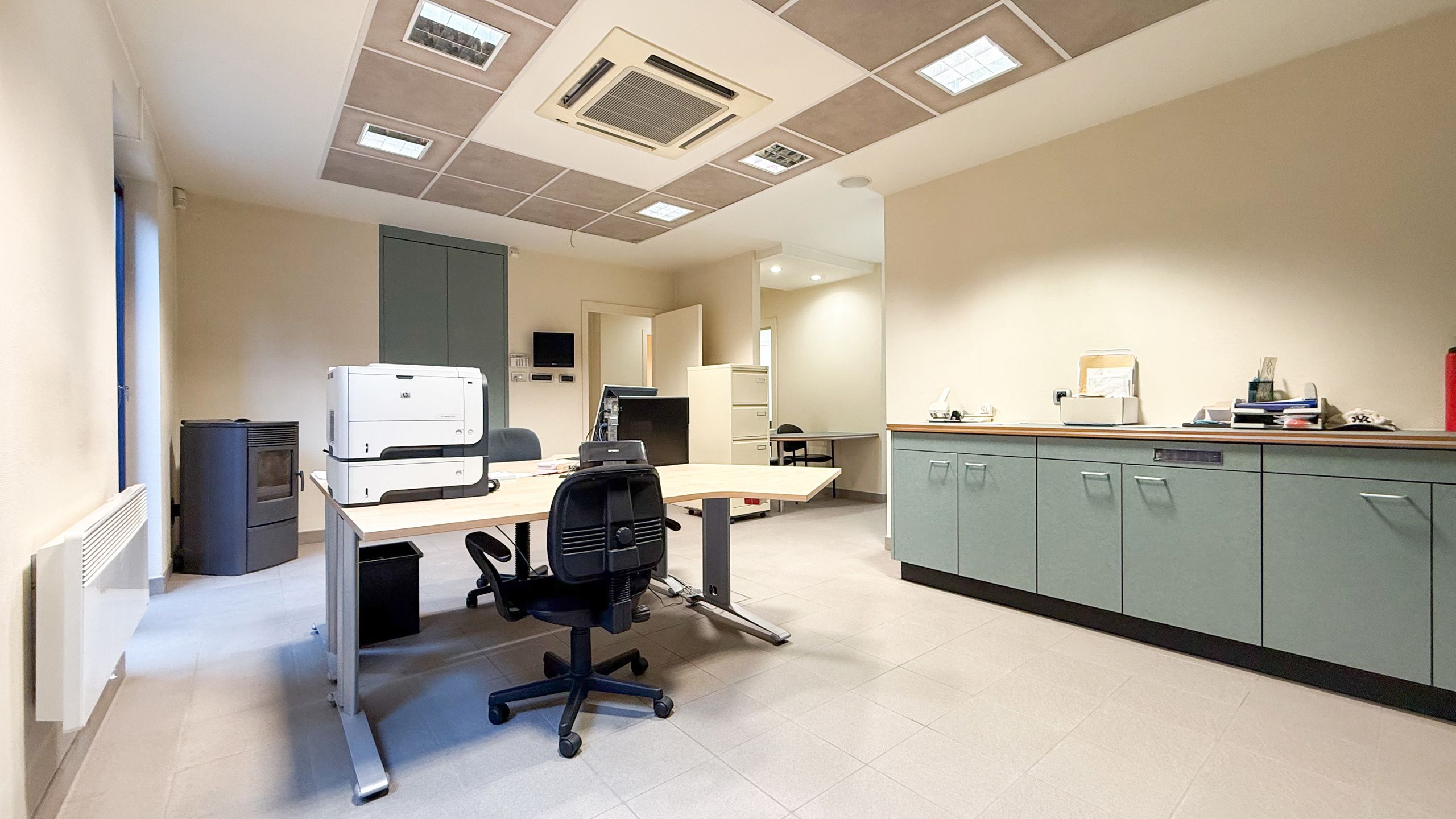 Instapklare kantoorruimte met mogelijkheden te Zolder! foto 6