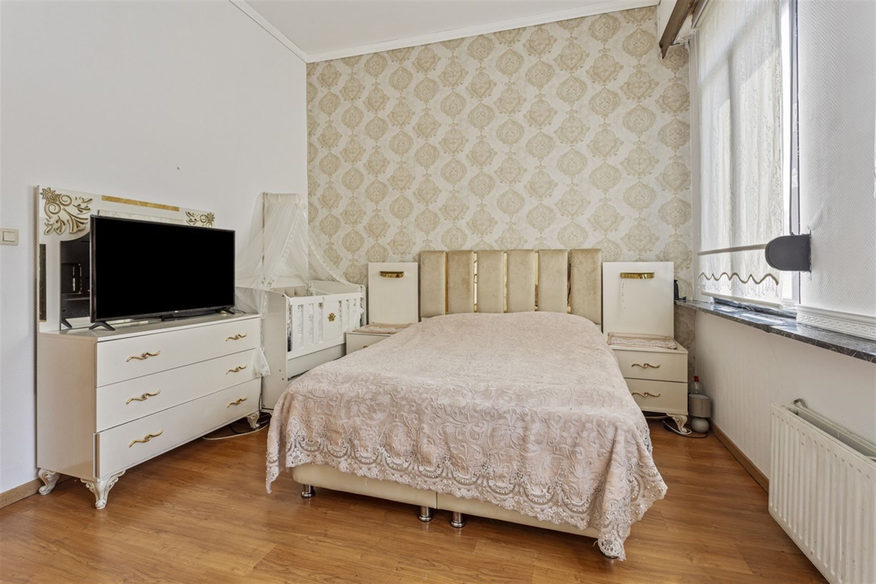 Enorm ruime familiewoning met 7 slaapkamers te Temse foto 24