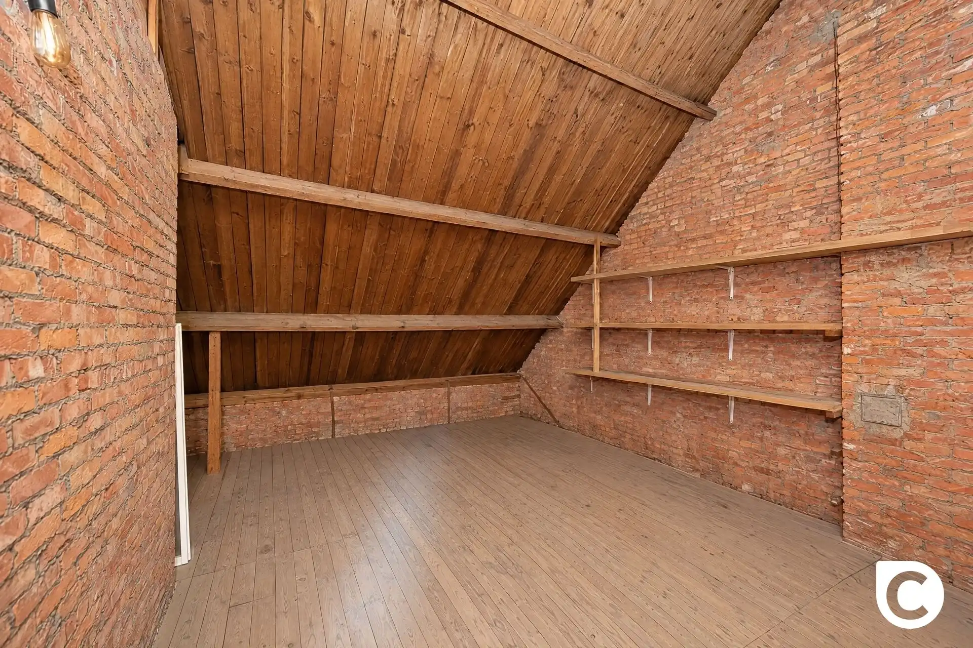 Te renoveren woning  foto 14