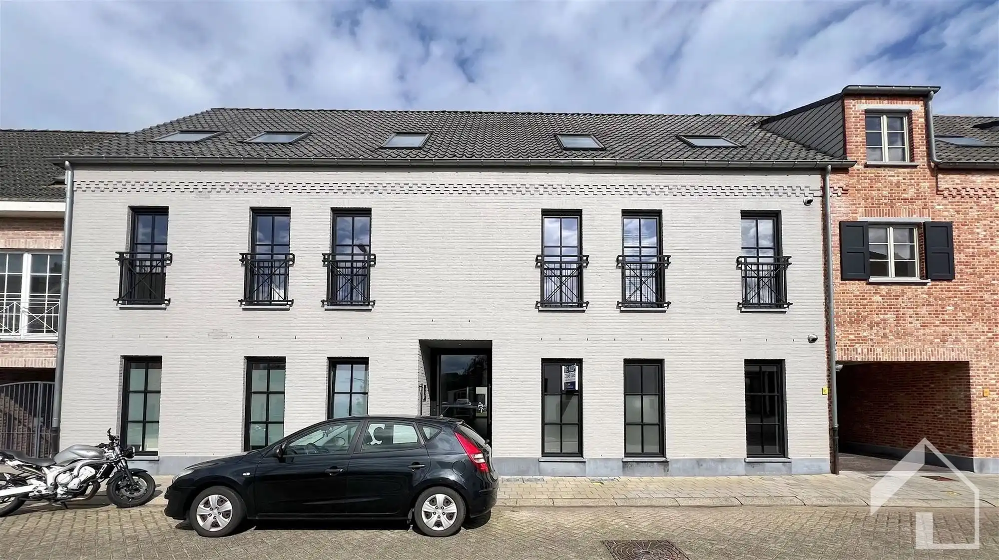 Instapklare studio foto {{pictureIndex}}