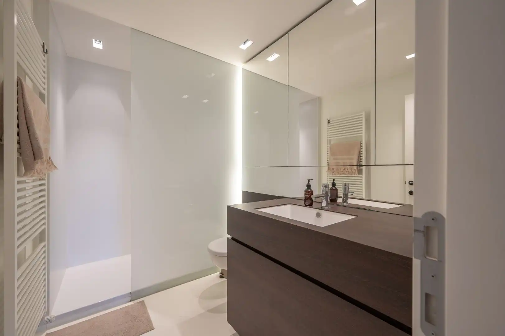 Gezellig hoekappartement in villaresidentie vlakbij Albertstrand foto 12