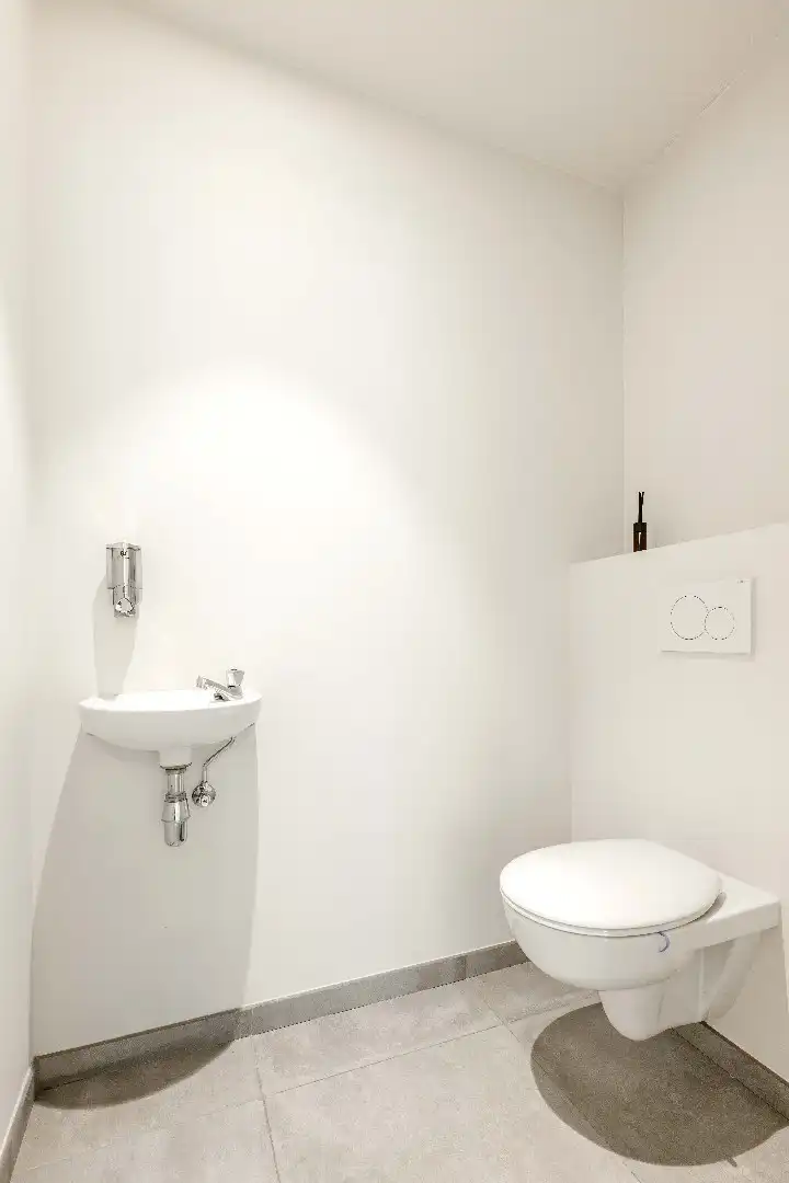 MULTIFUNCTIONEEL HANDELSPAND (88 m²) OP EEN TOPLOCATIE!!! foto 13