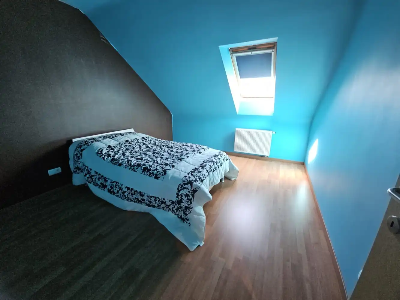 Zeer ruim appartement met terras + garage foto 20