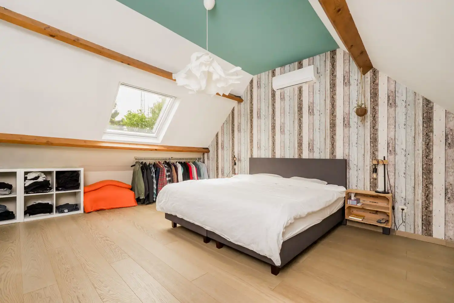 Charmante halfopen bebouwing met authentieke elementen foto 20
