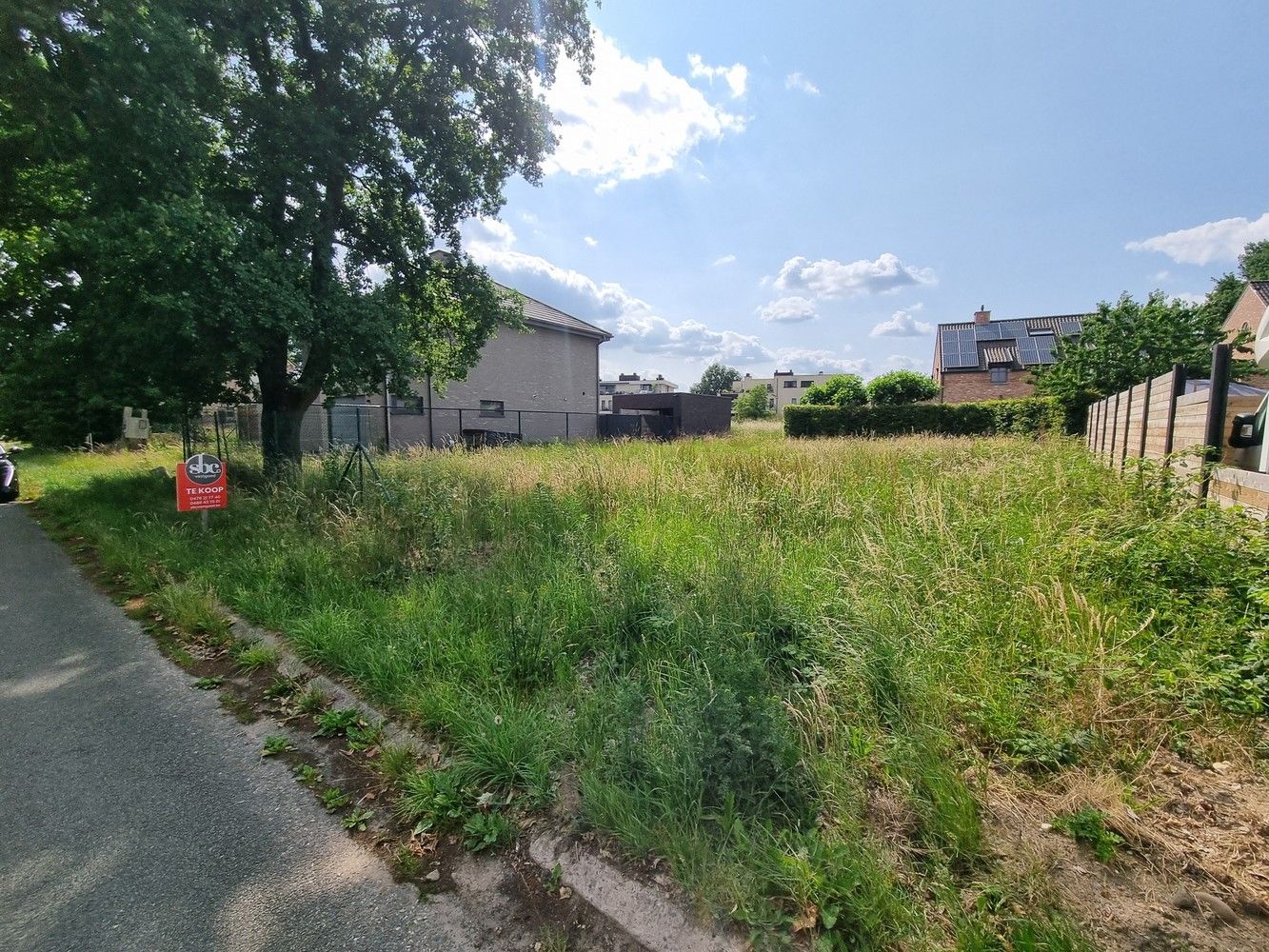 Uitstekend gelegen open bouwplaats op 4a 61ca foto 2