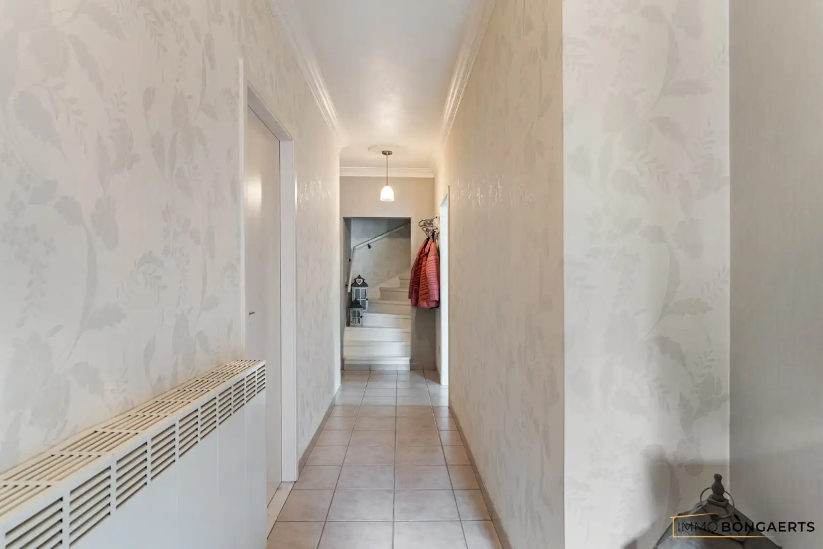 Halfopen woning met 3 slaapkamers foto 3