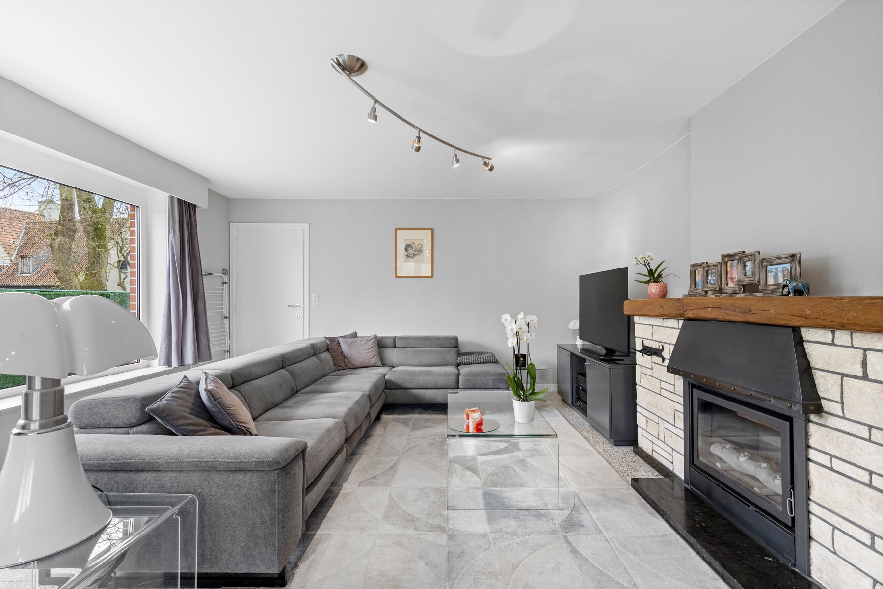 Charmante Woning met Prachtige Tuin in Sint-Martens-Latem foto 6