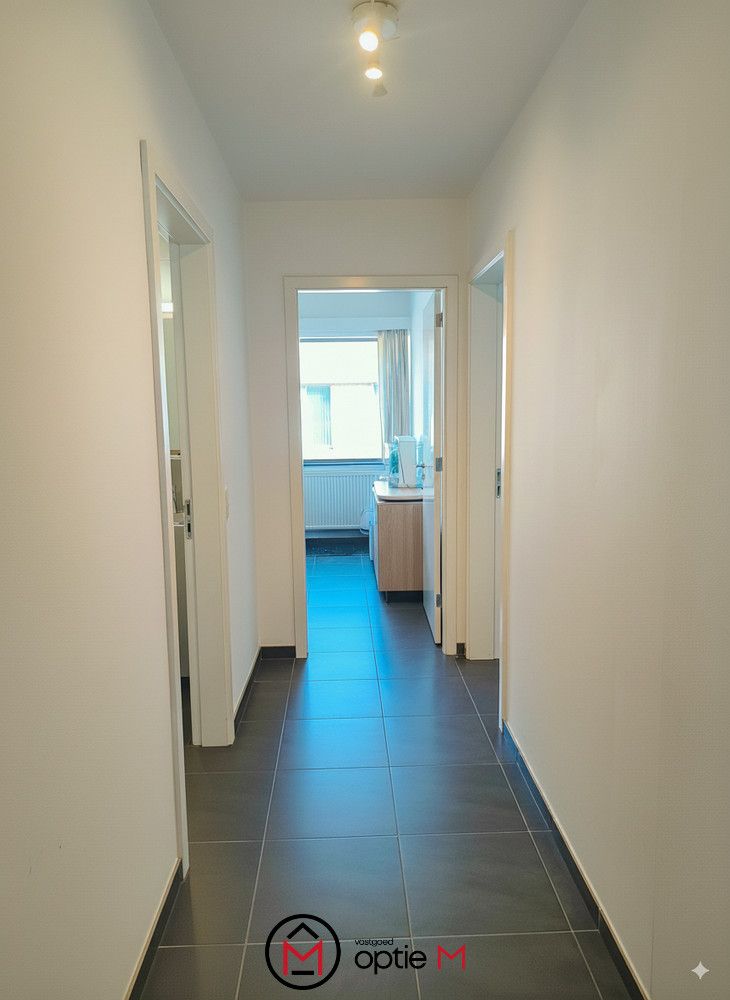 Ruim appartement in Bilzen-Hoeselt met parkeerplaats foto 6