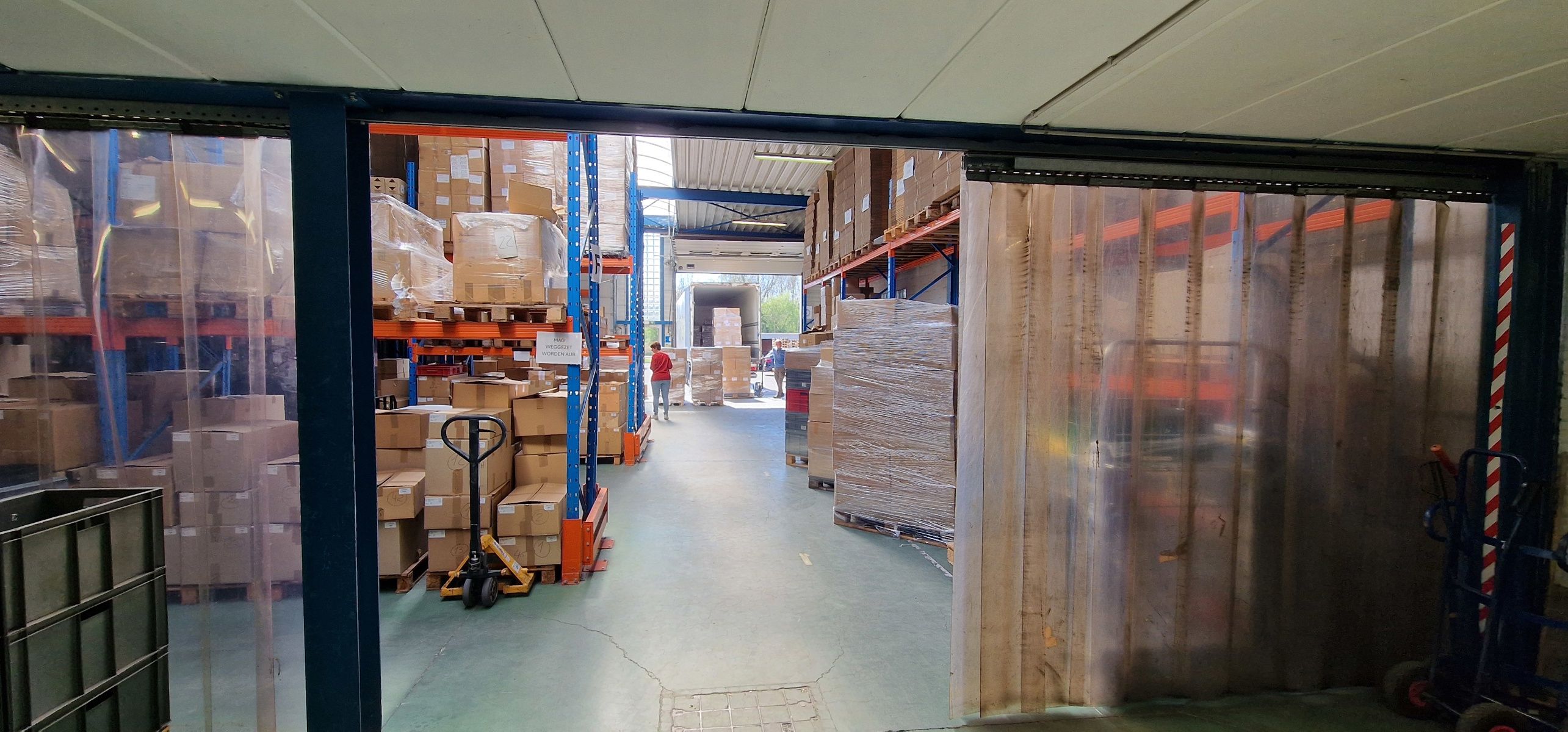 Grote magazijnruimte/atelier met kantoor te koop in Deurne  foto 151