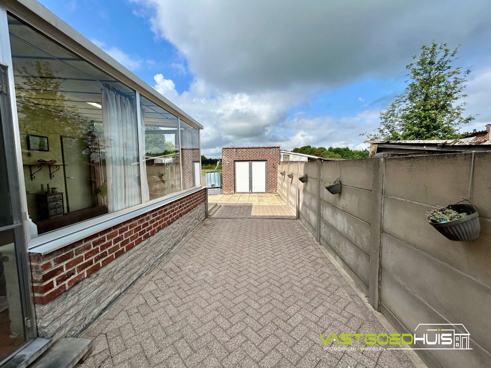 Karaktervolle, te renoveren 3-gevelwoning met tuin foto 28