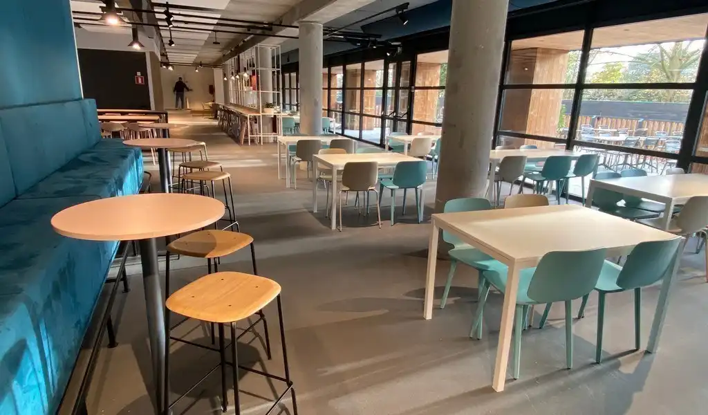 Vernieuwde kantoren te huur op toplocatie in Zwijnaarde foto 16
