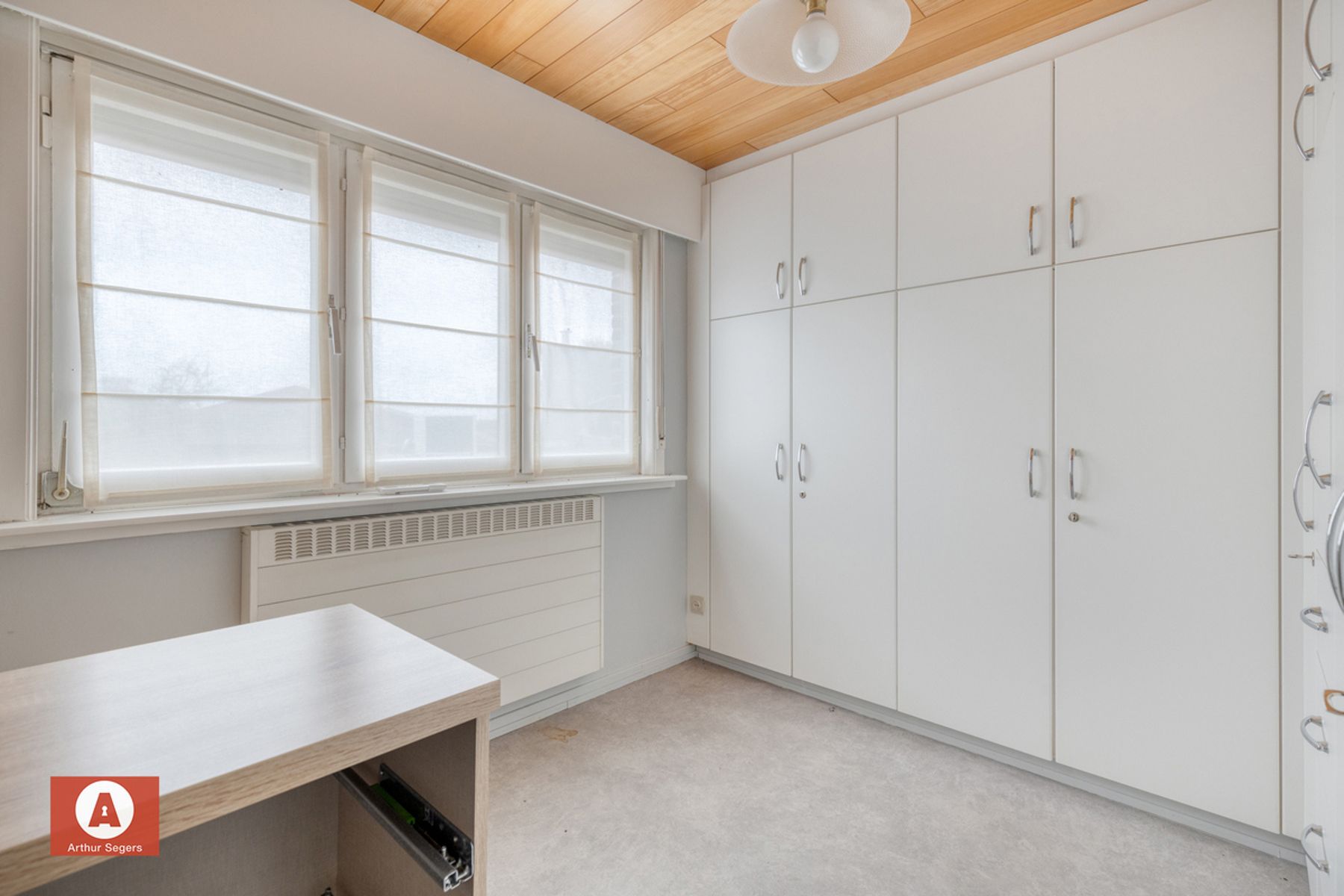 Instapklare halfopen woning met atelier in Opstal foto 21